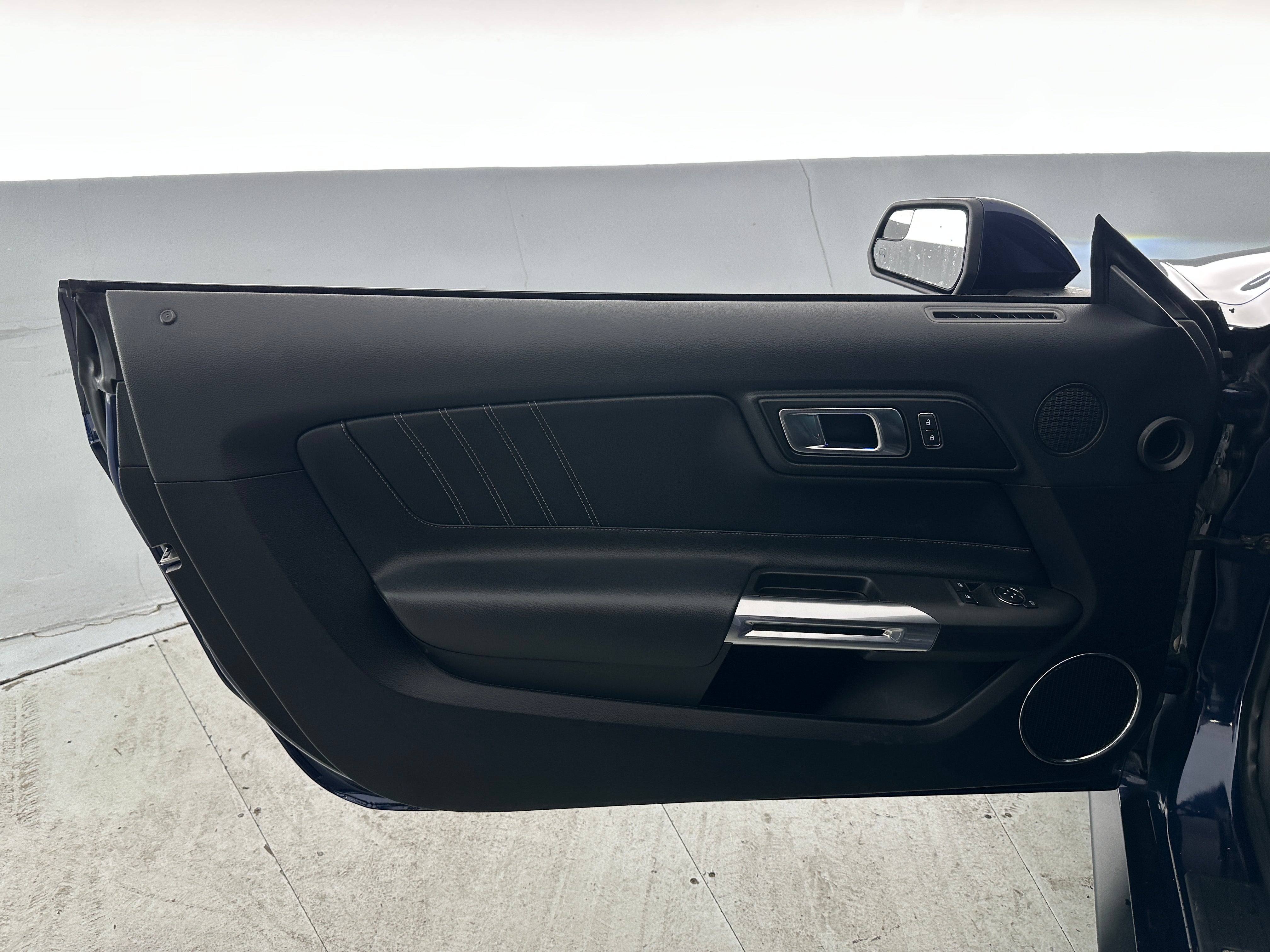2019 Ford Mustang GT Premium - Photo 7