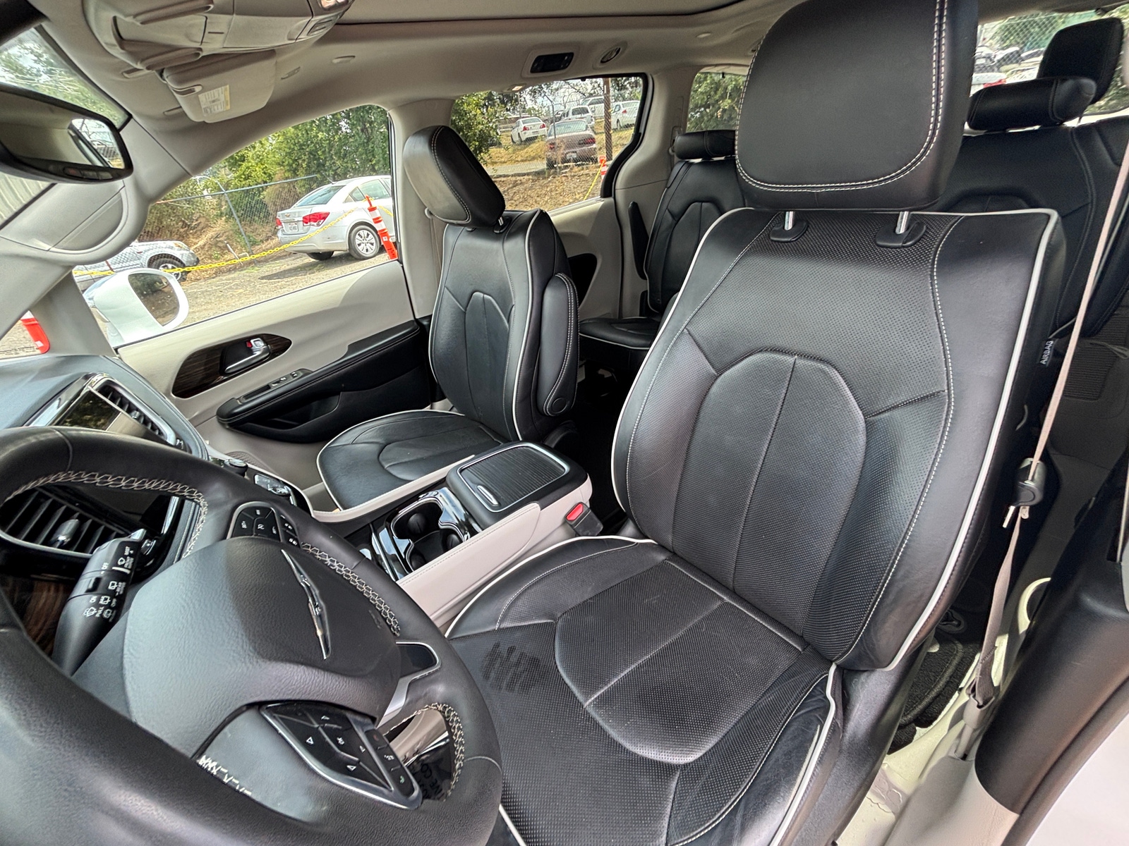 Thumbnail: 2022 Chrysler Pacifica - 2