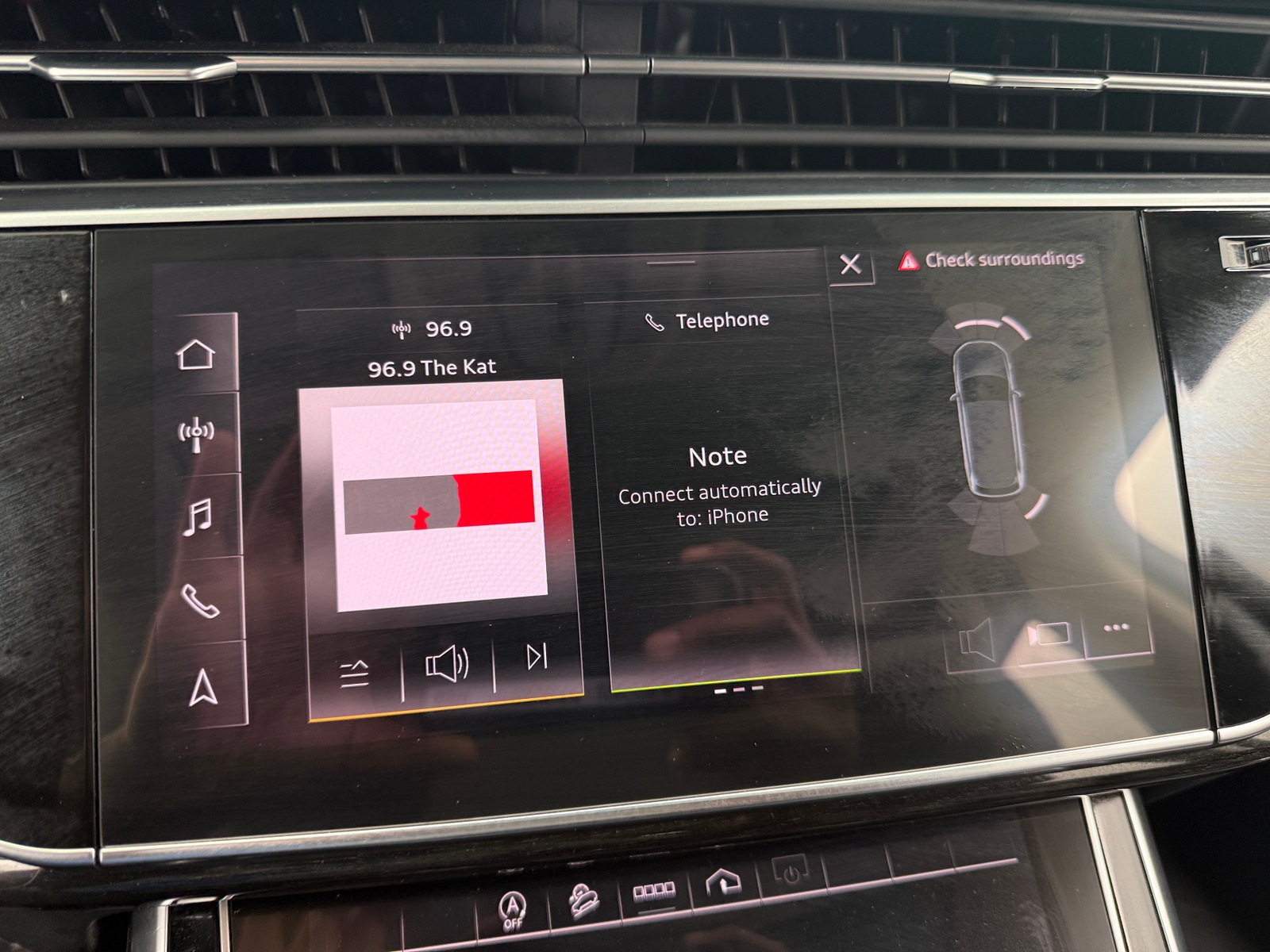 Thumbnail: 2021 Audi Q7 - 3