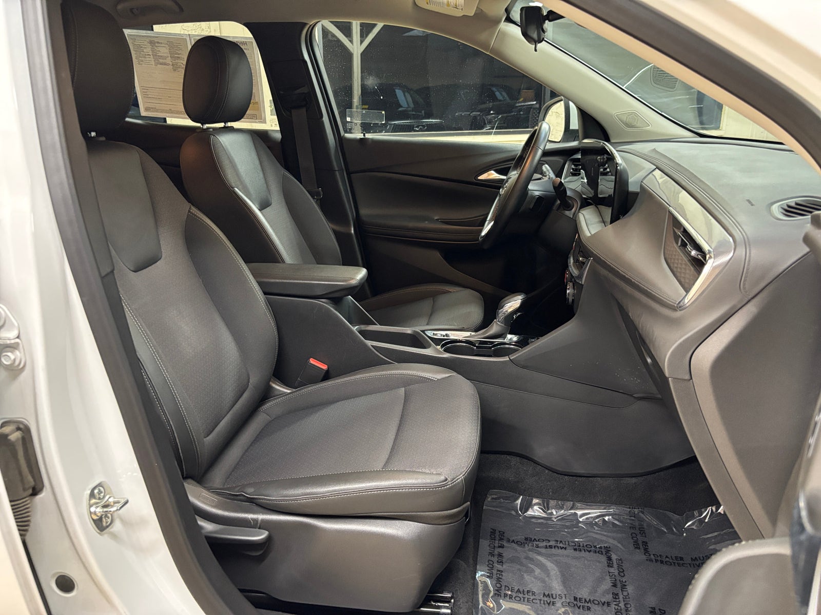 Thumbnail: 2025 Buick Encore GX - 2