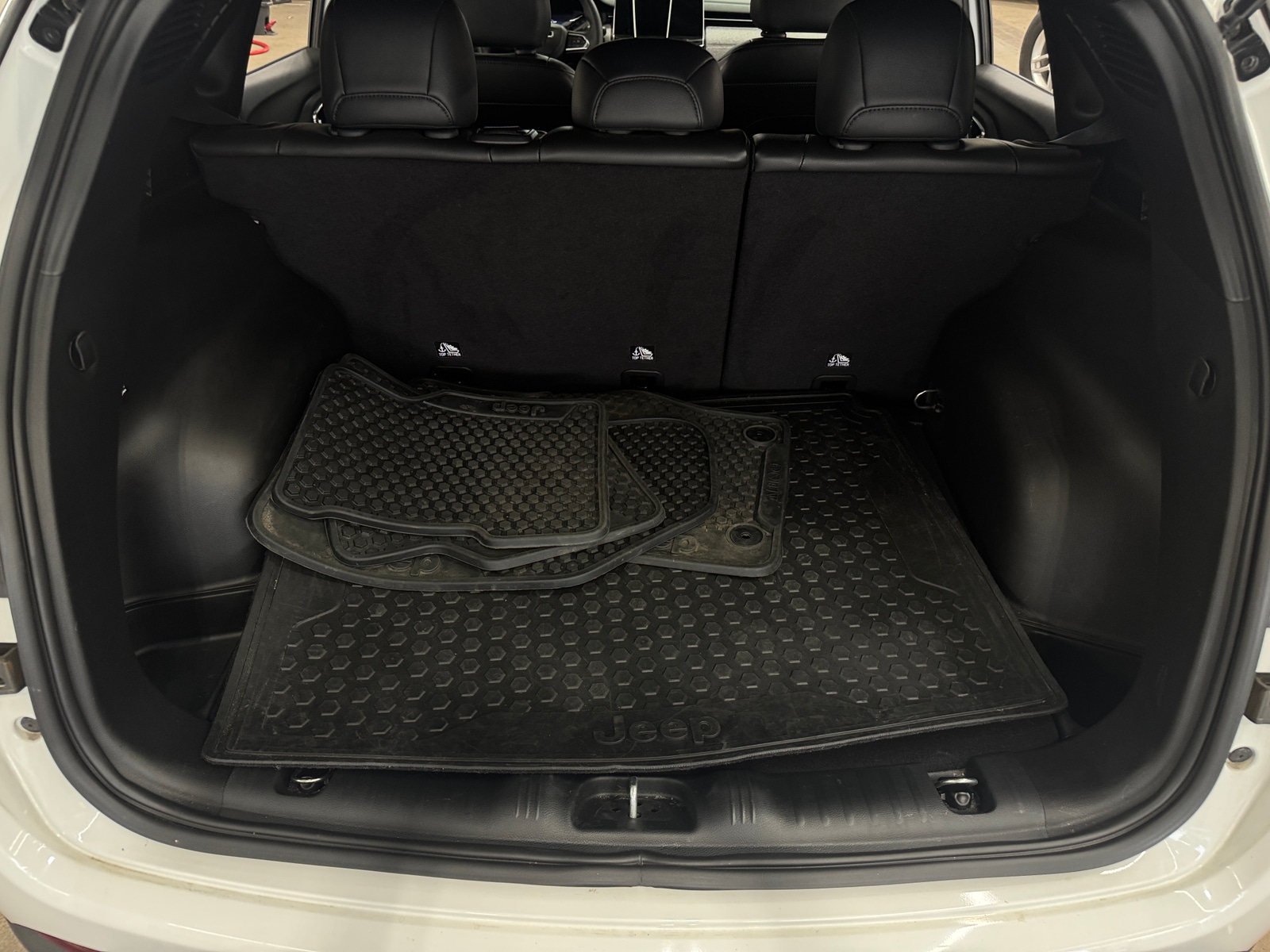 Thumbnail: 2023 Jeep Compass - 6
