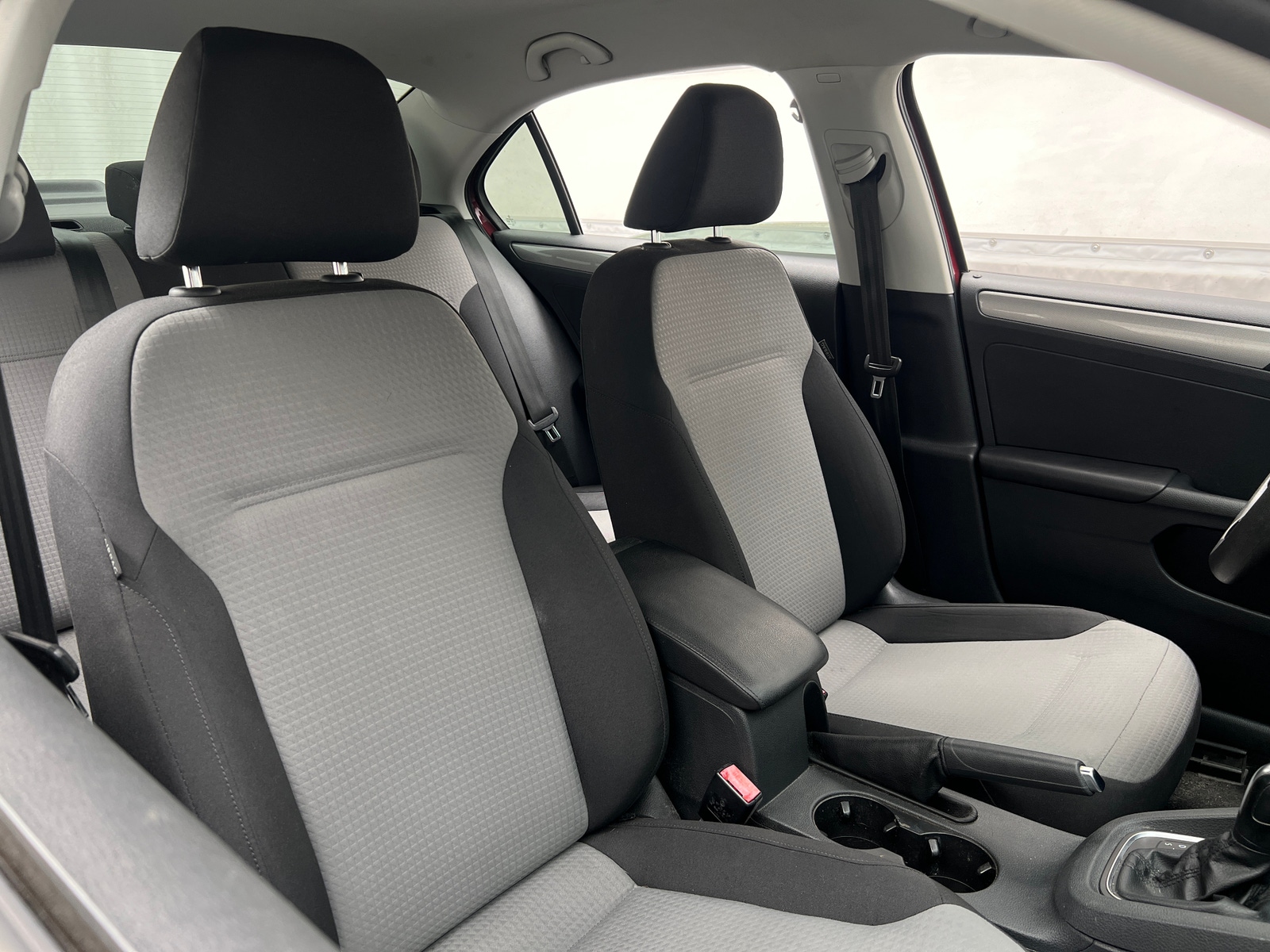 Thumbnail: 2018 Volkswagen Jetta - 2
