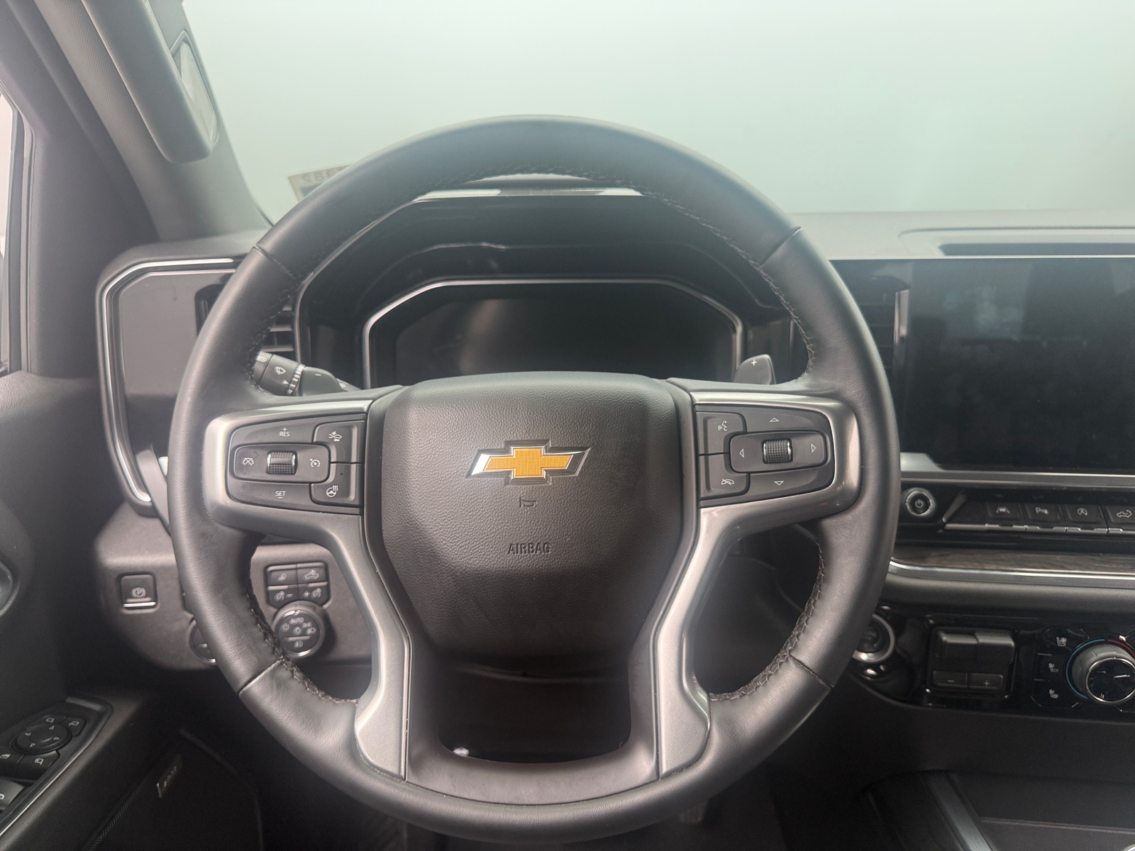 Thumbnail: 2023 Chevrolet Silverado 1500 - 4