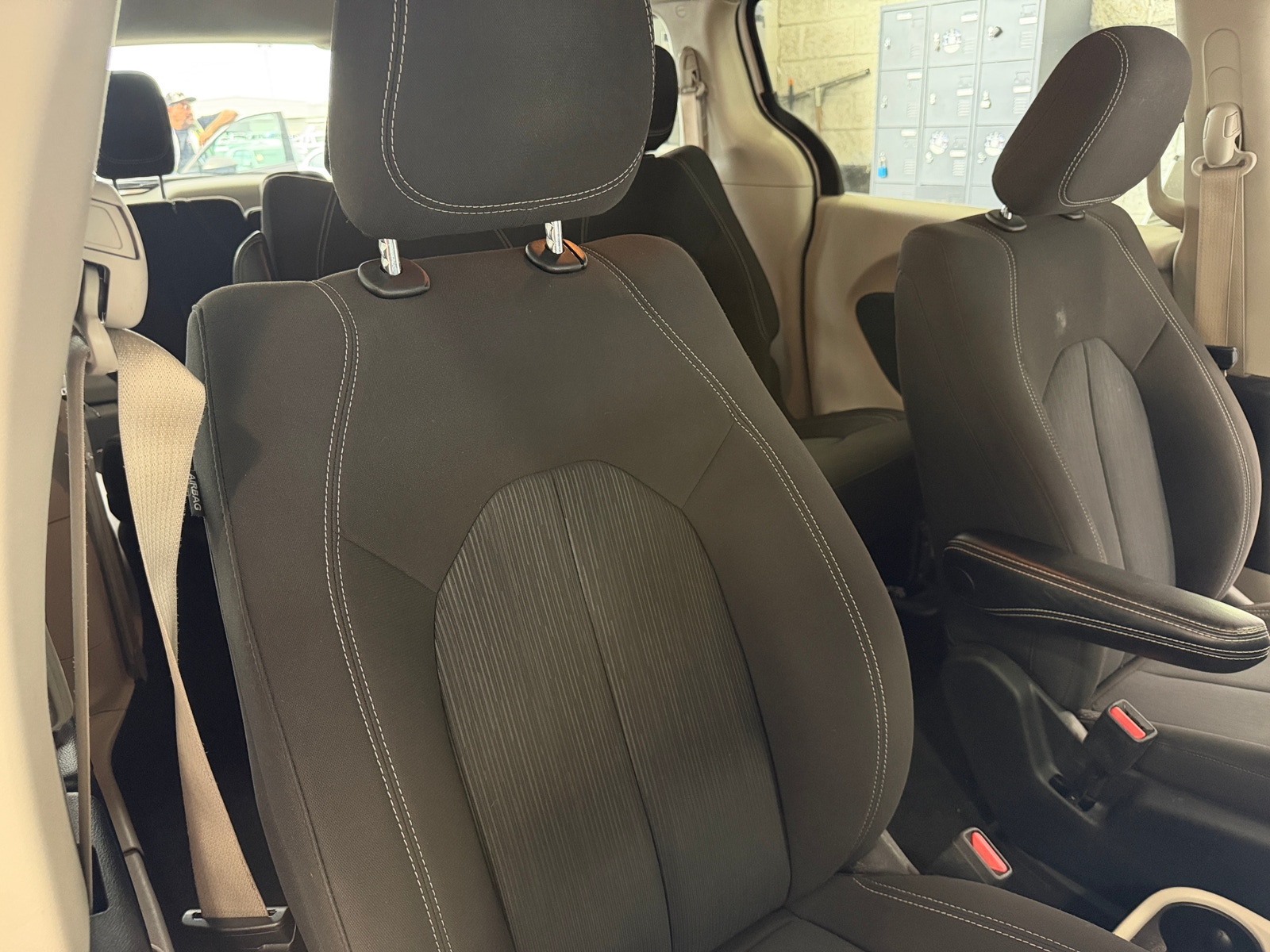 Thumbnail: 2021 Chrysler Voyager - 2