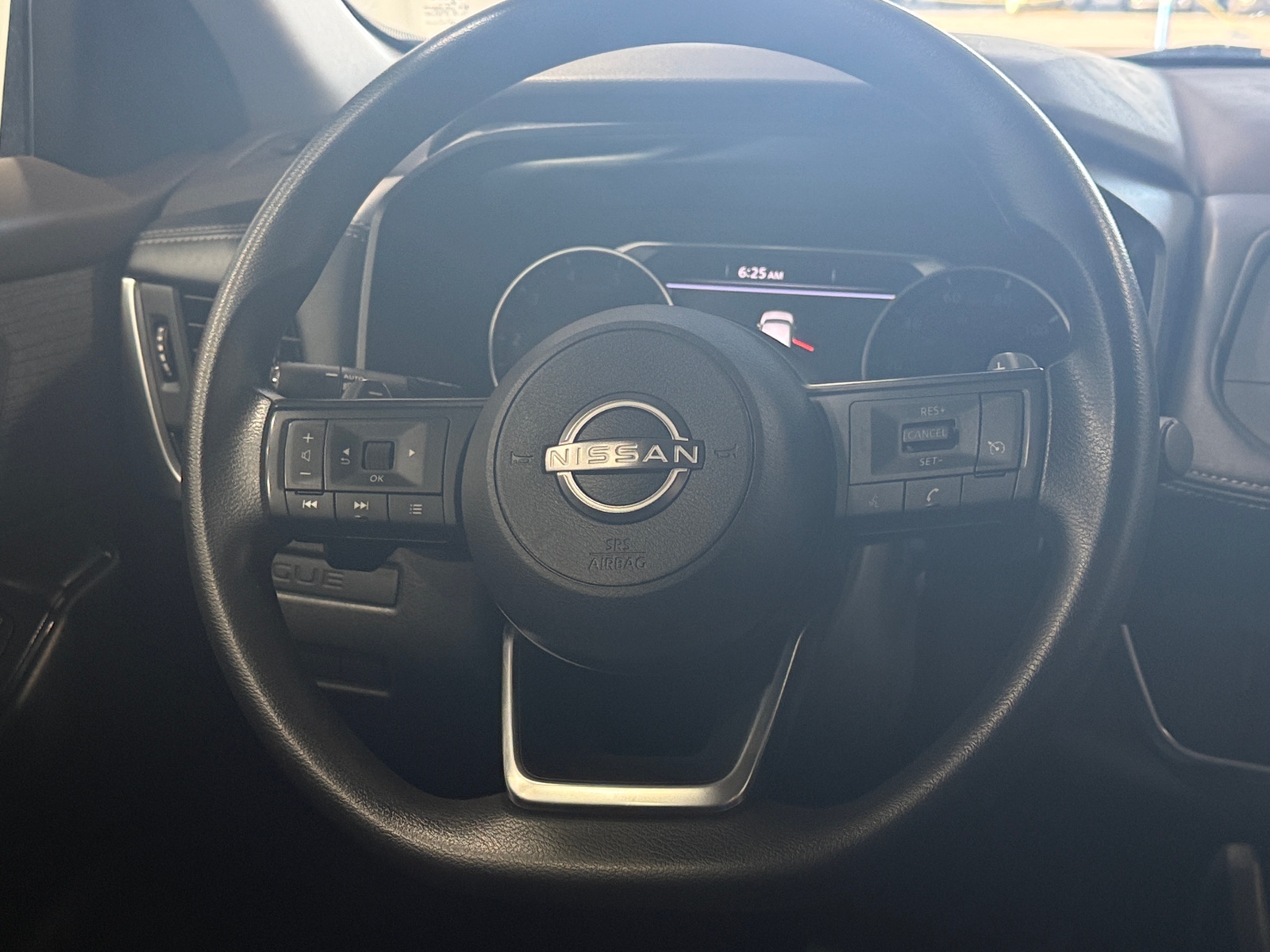 Thumbnail: 2023 Nissan Rogue - 5