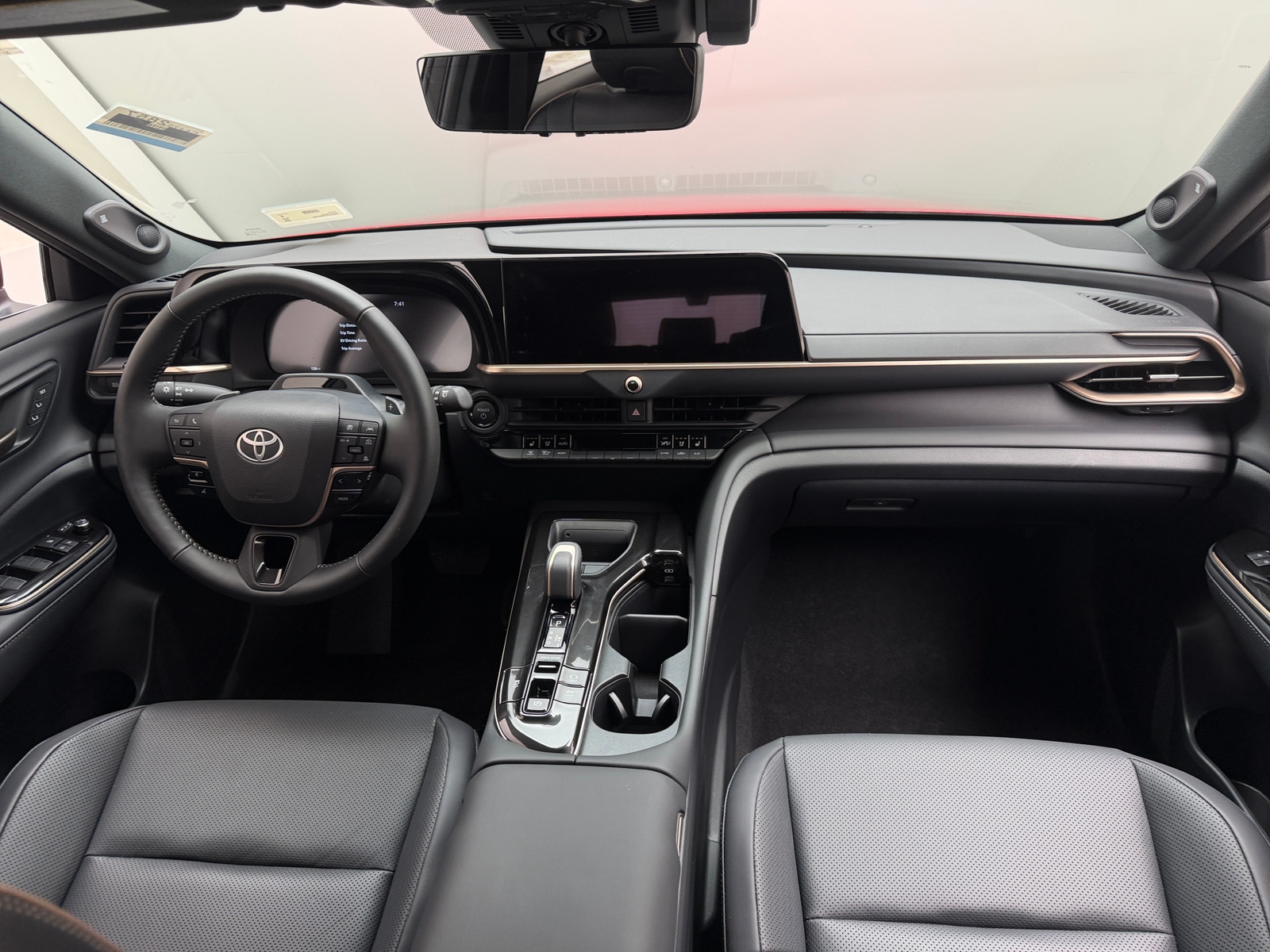 Thumbnail: 2025 Toyota Crown Signia - 2