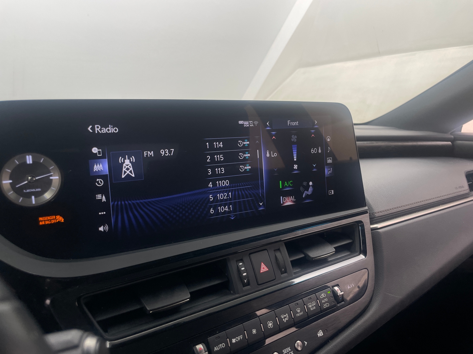 Thumbnail: 2022 Lexus ES - 3