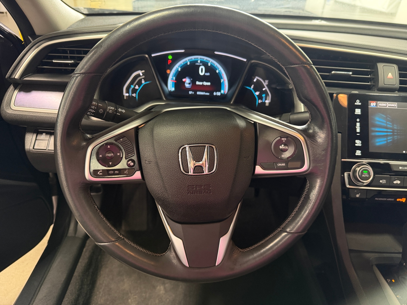 Thumbnail: 2017 Honda Civic - 4
