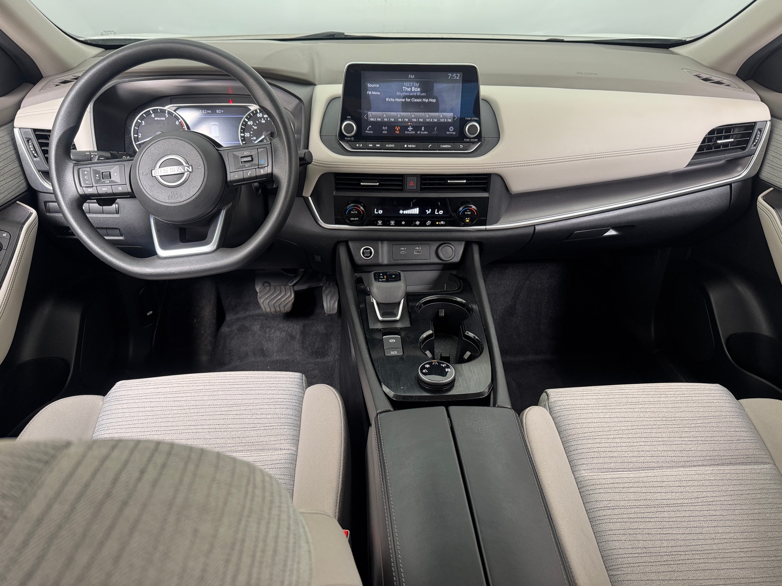 Thumbnail: 2023 Nissan Rogue - 3