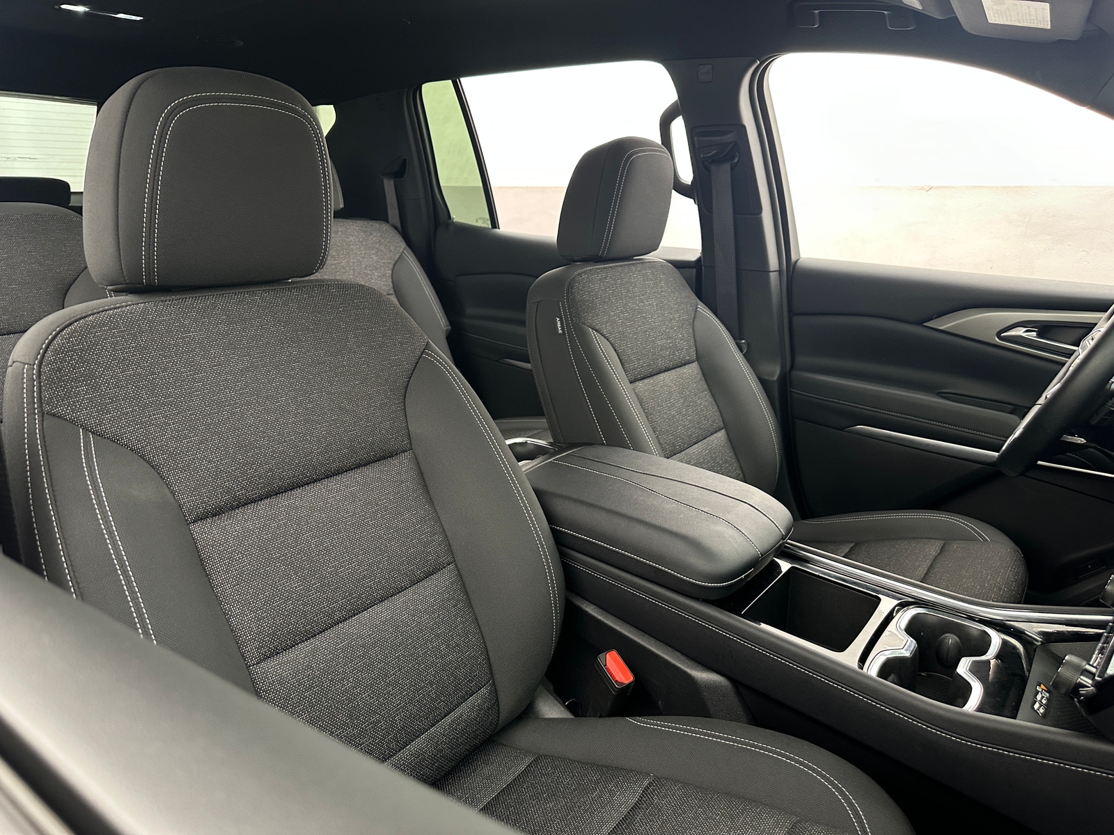 Thumbnail: 2025 Chevrolet Traverse - 2