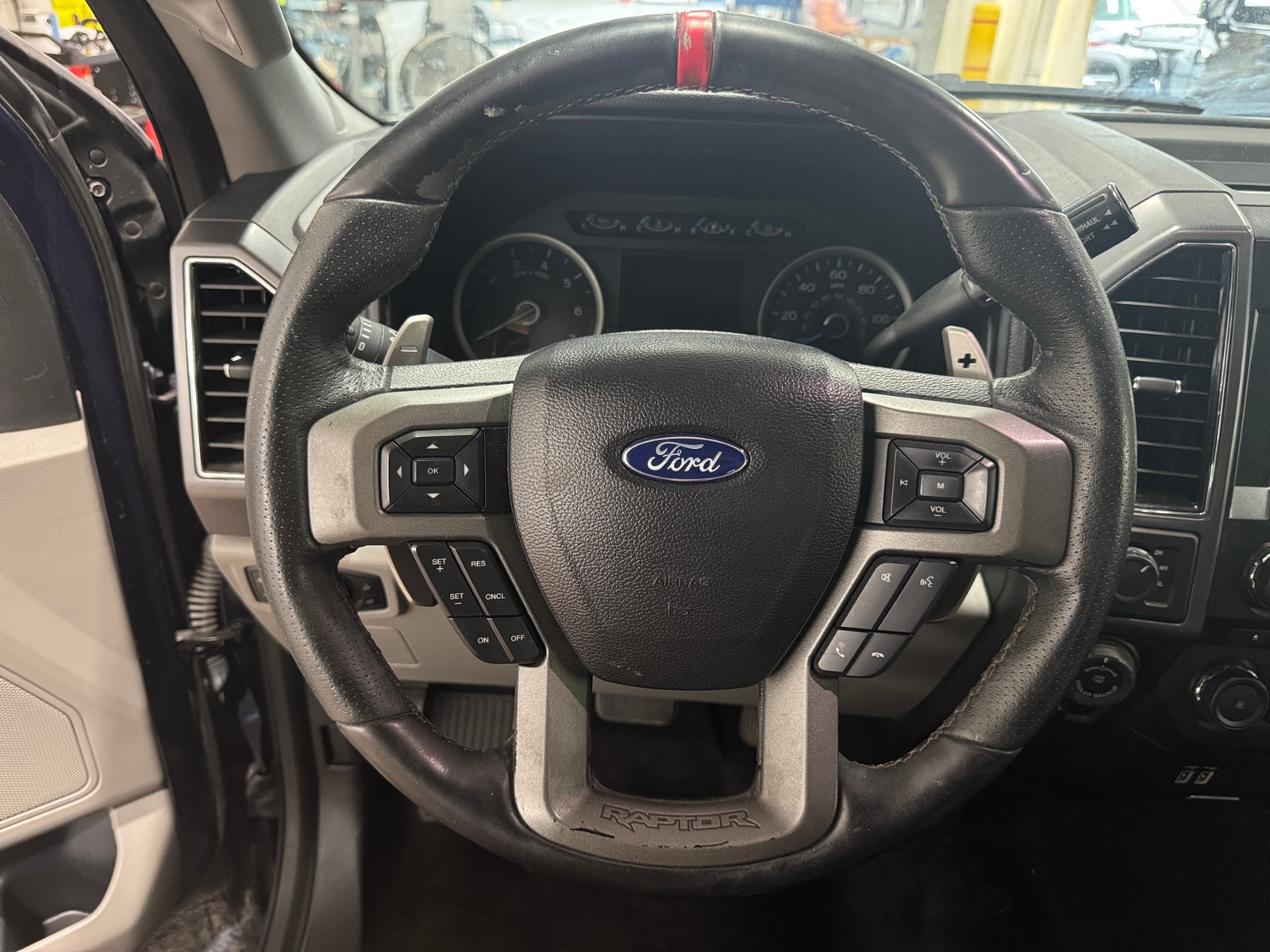 Thumbnail: 2017 Ford Econoline - 5