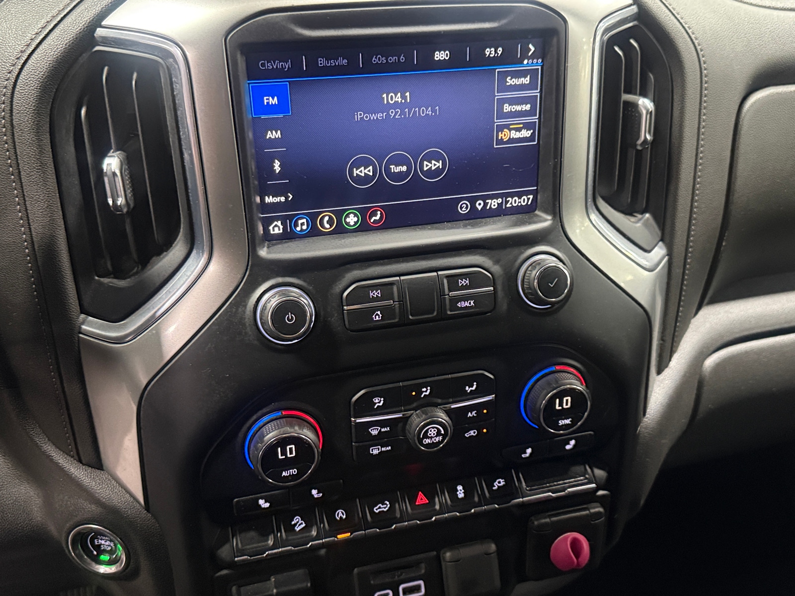 Thumbnail: 2020 Chevrolet Silverado 1500 - 4
