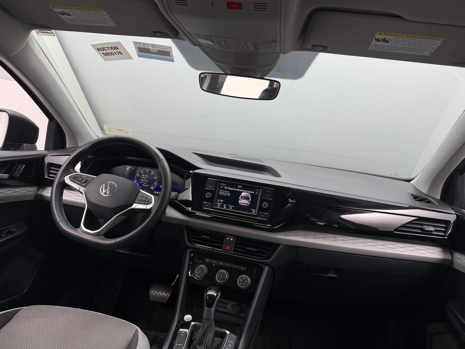 Thumbnail: 2023 Volkswagen Taos - 3