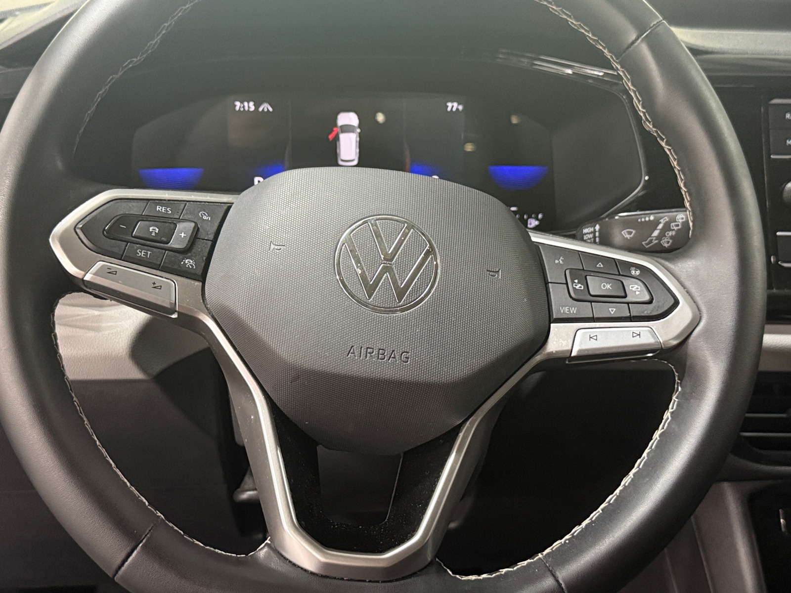 Thumbnail: 2023 Volkswagen Taos - 5