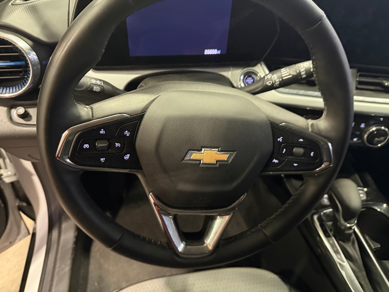 Thumbnail: 2025 Chevrolet Trax - 5