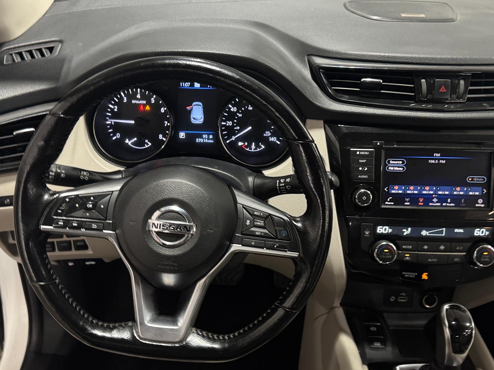 Thumbnail: 2022 Nissan Rogue Sport - 4