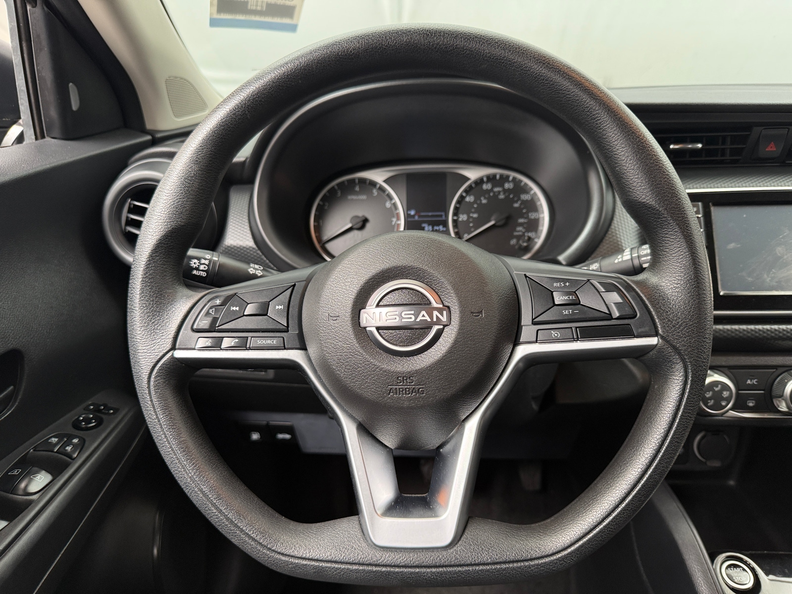Thumbnail: 2022 Nissan Kicks - 5