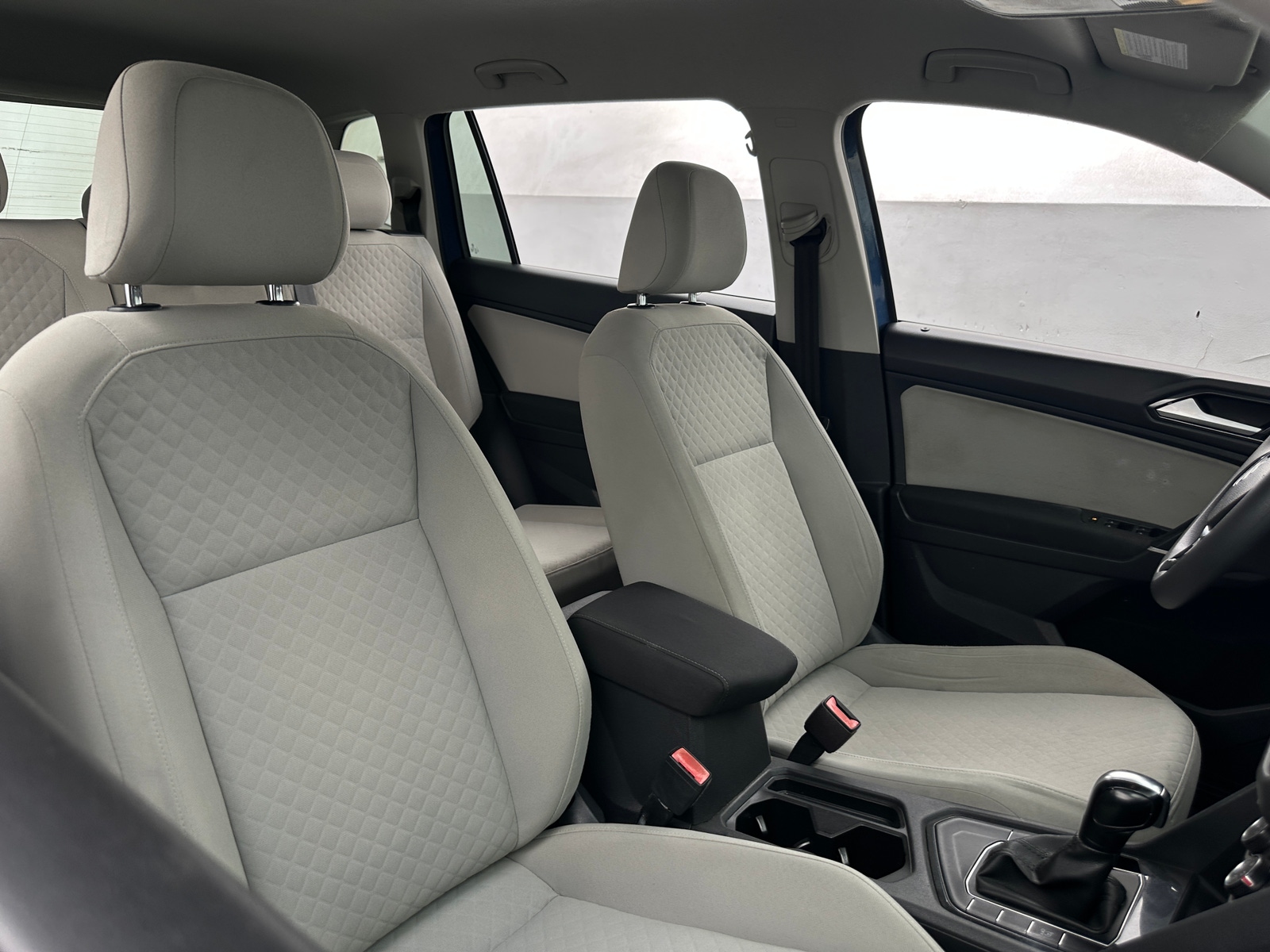 Thumbnail: 2018 Volkswagen Tiguan - 2