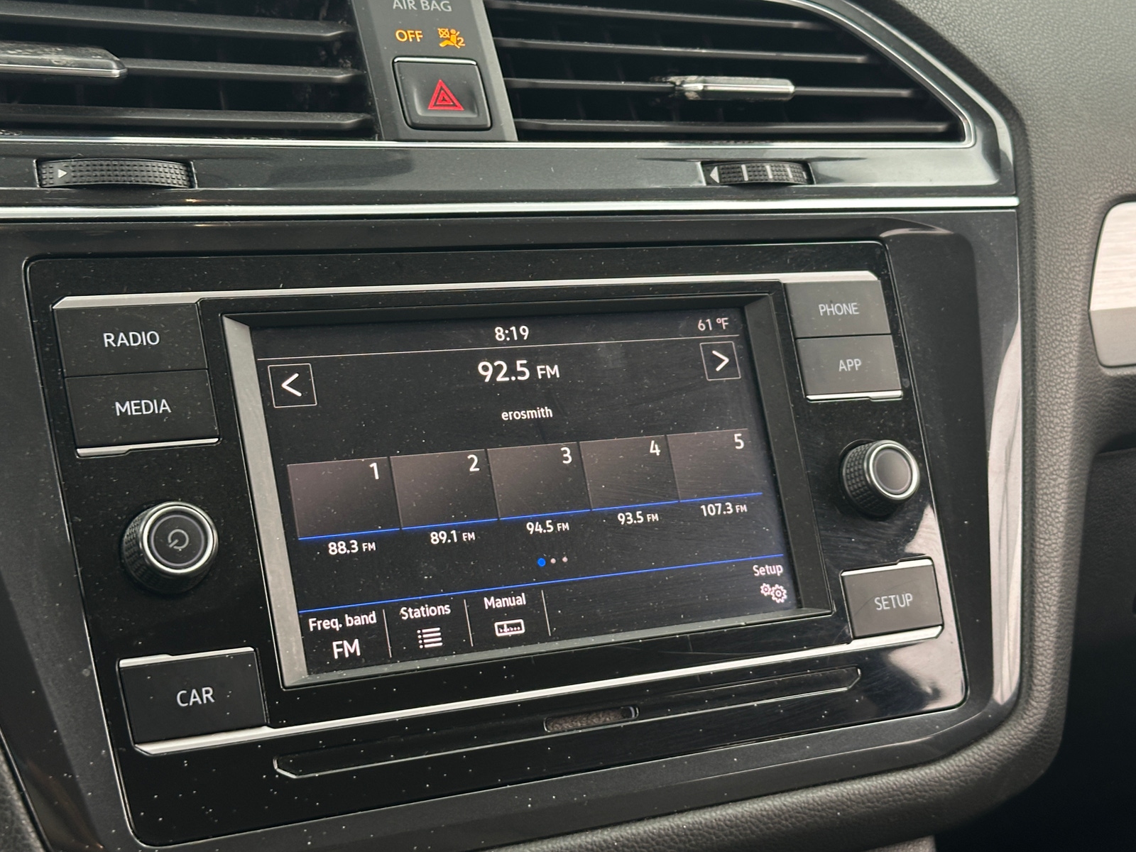 Thumbnail: 2018 Volkswagen Tiguan - 4