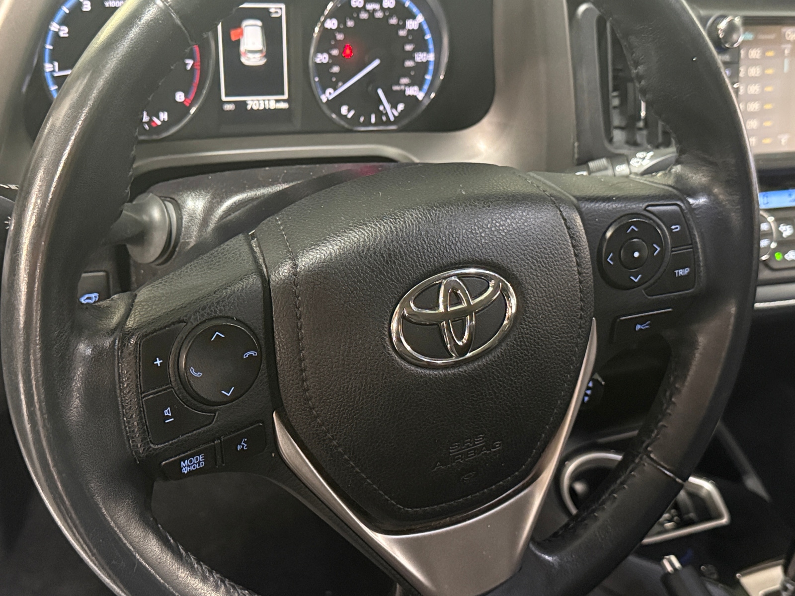 Thumbnail: 2018 Toyota RAV4 - 4
