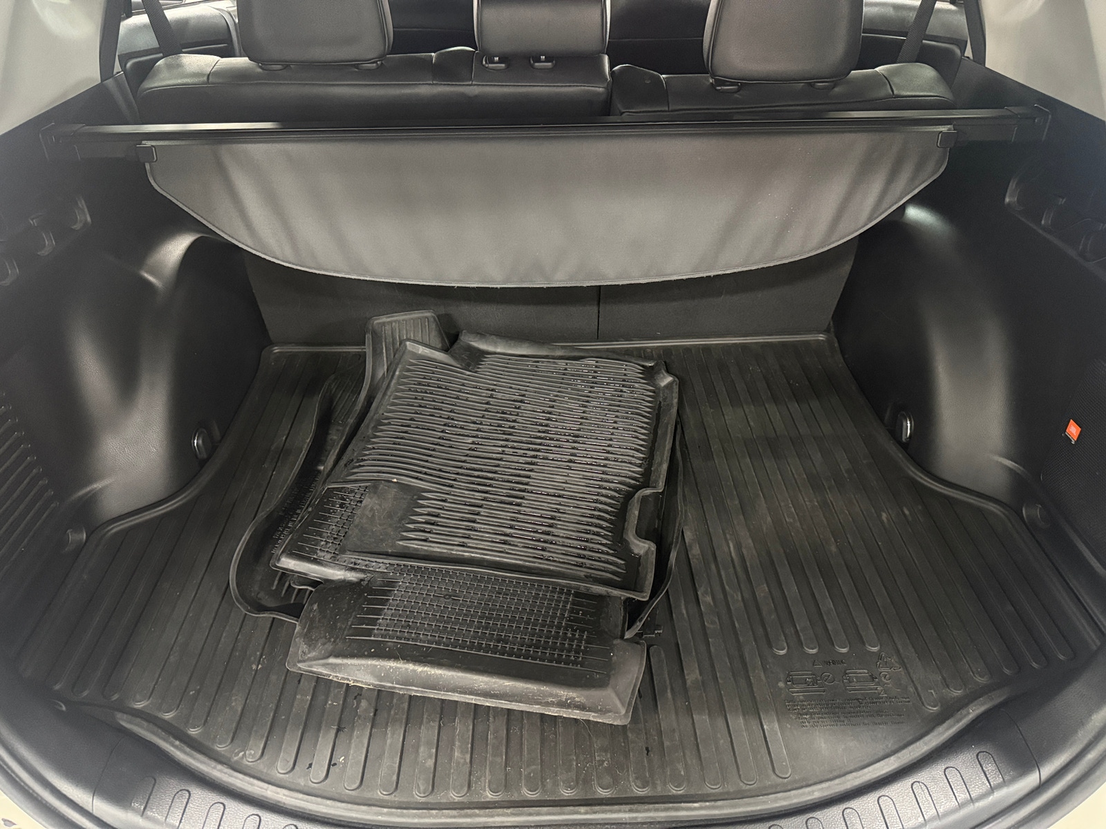 Thumbnail: 2018 Toyota RAV4 - 6
