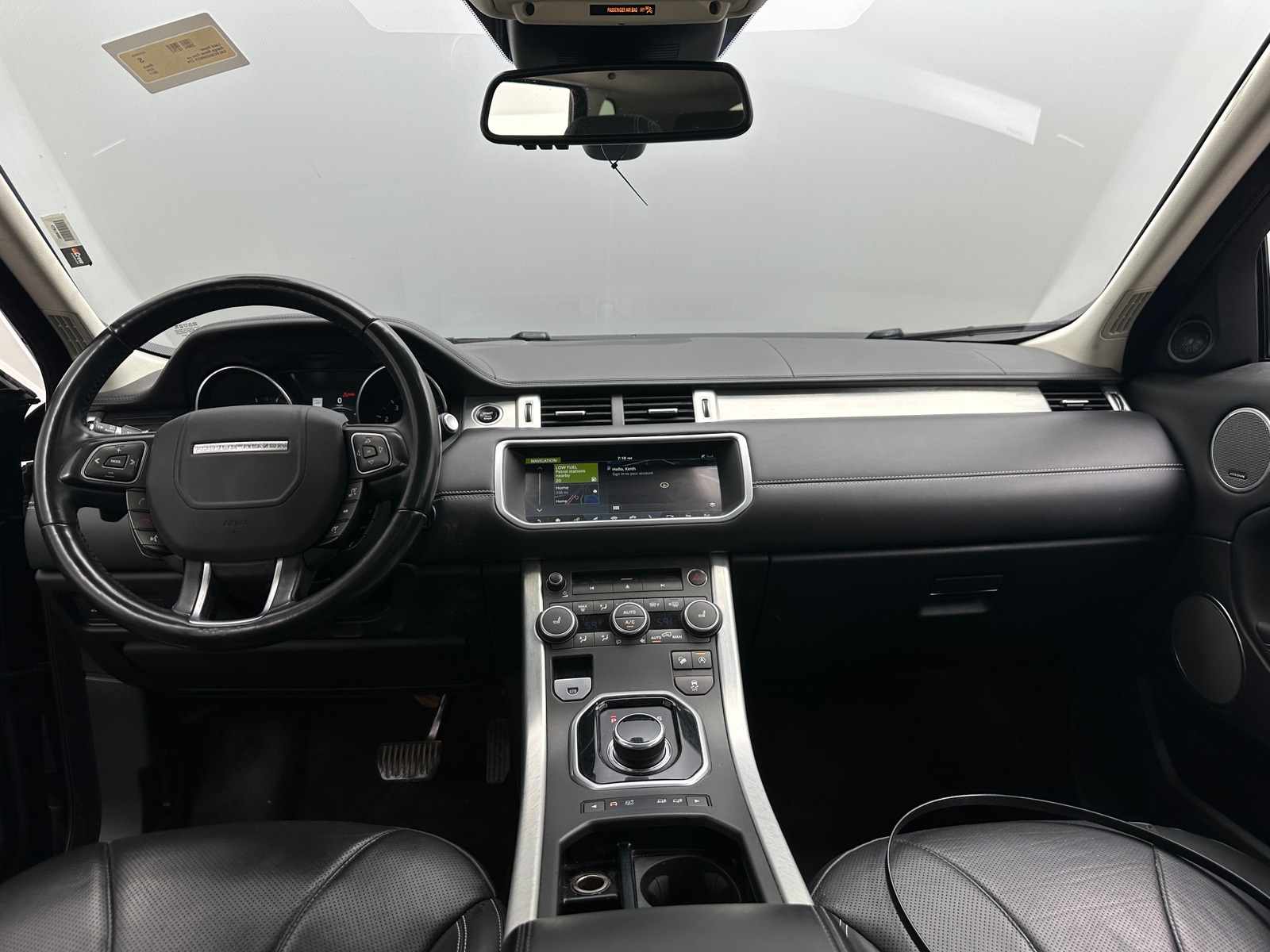 Thumbnail: 2017 Land Rover Range Rover Evoque - 2