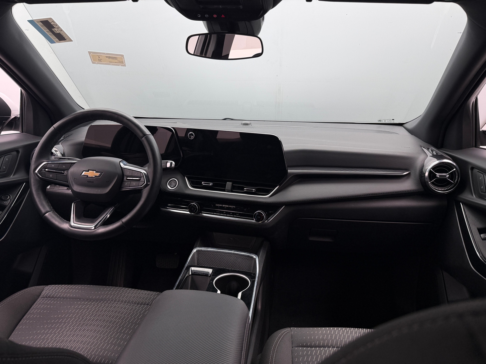 Thumbnail: 2025 Chevrolet Equinox - 3