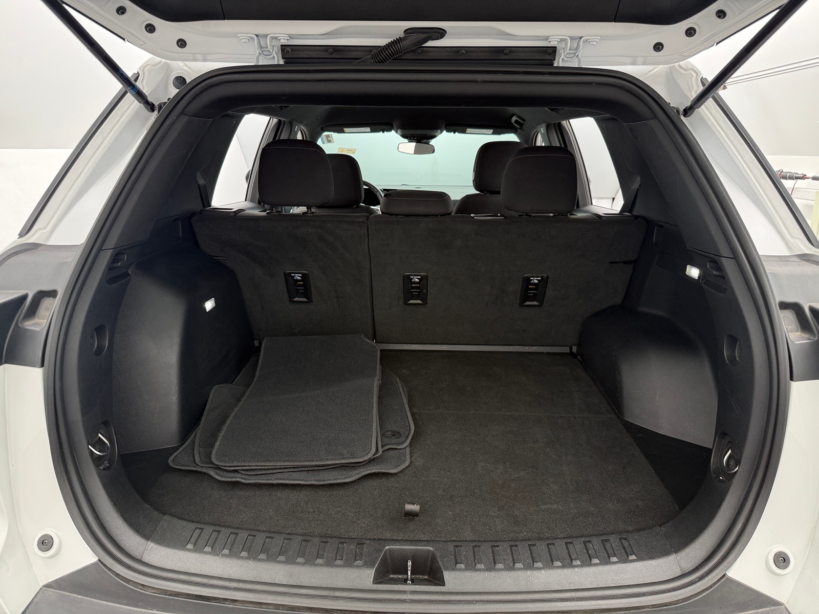 Thumbnail: 2025 Chevrolet Equinox - 7
