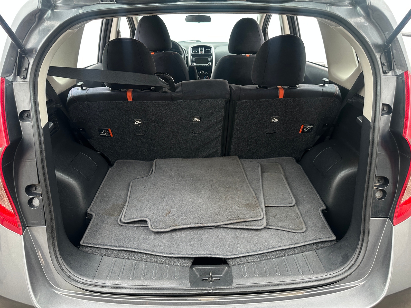 Thumbnail: 2018 Nissan Versa Note - 7