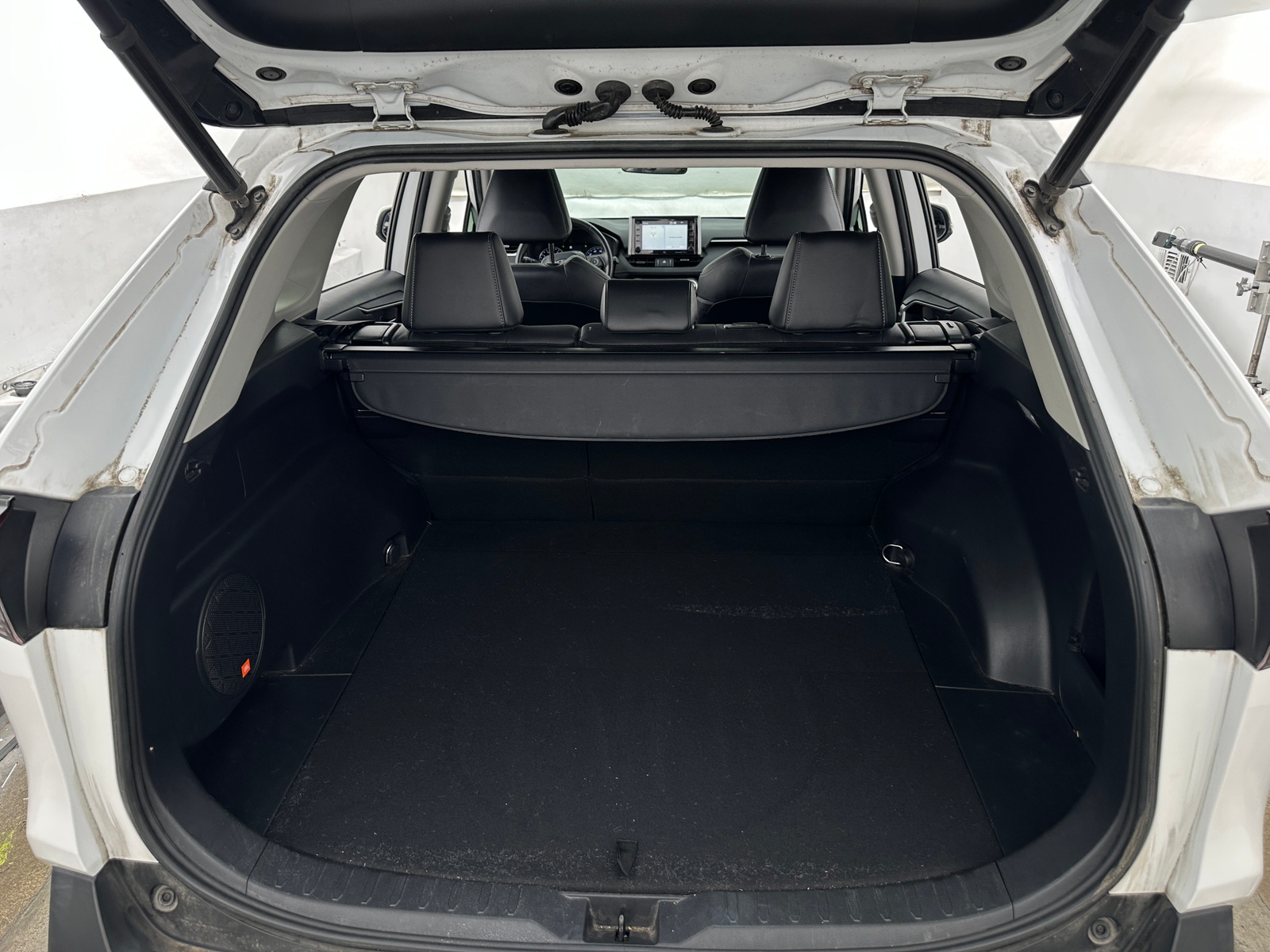 Thumbnail: 2019 Toyota RAV4 - 6
