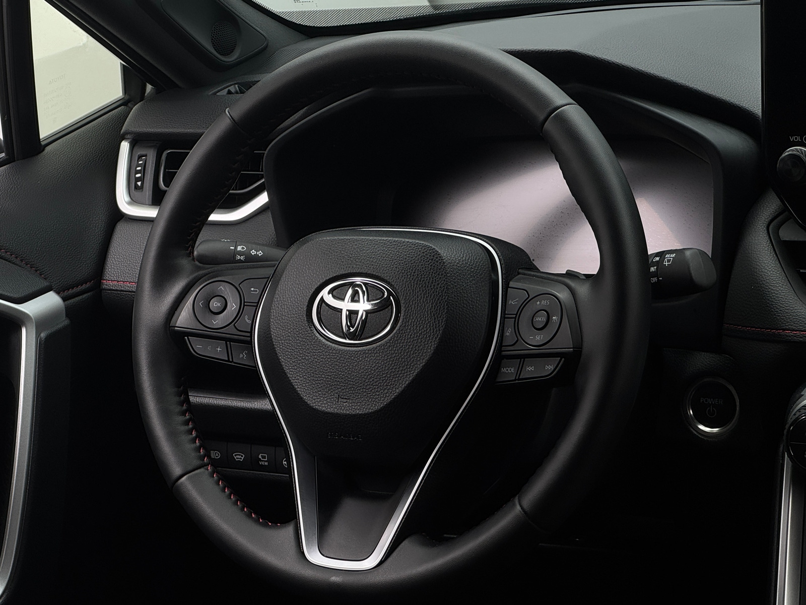 Thumbnail: 2025 Toyota RAV4 - 4