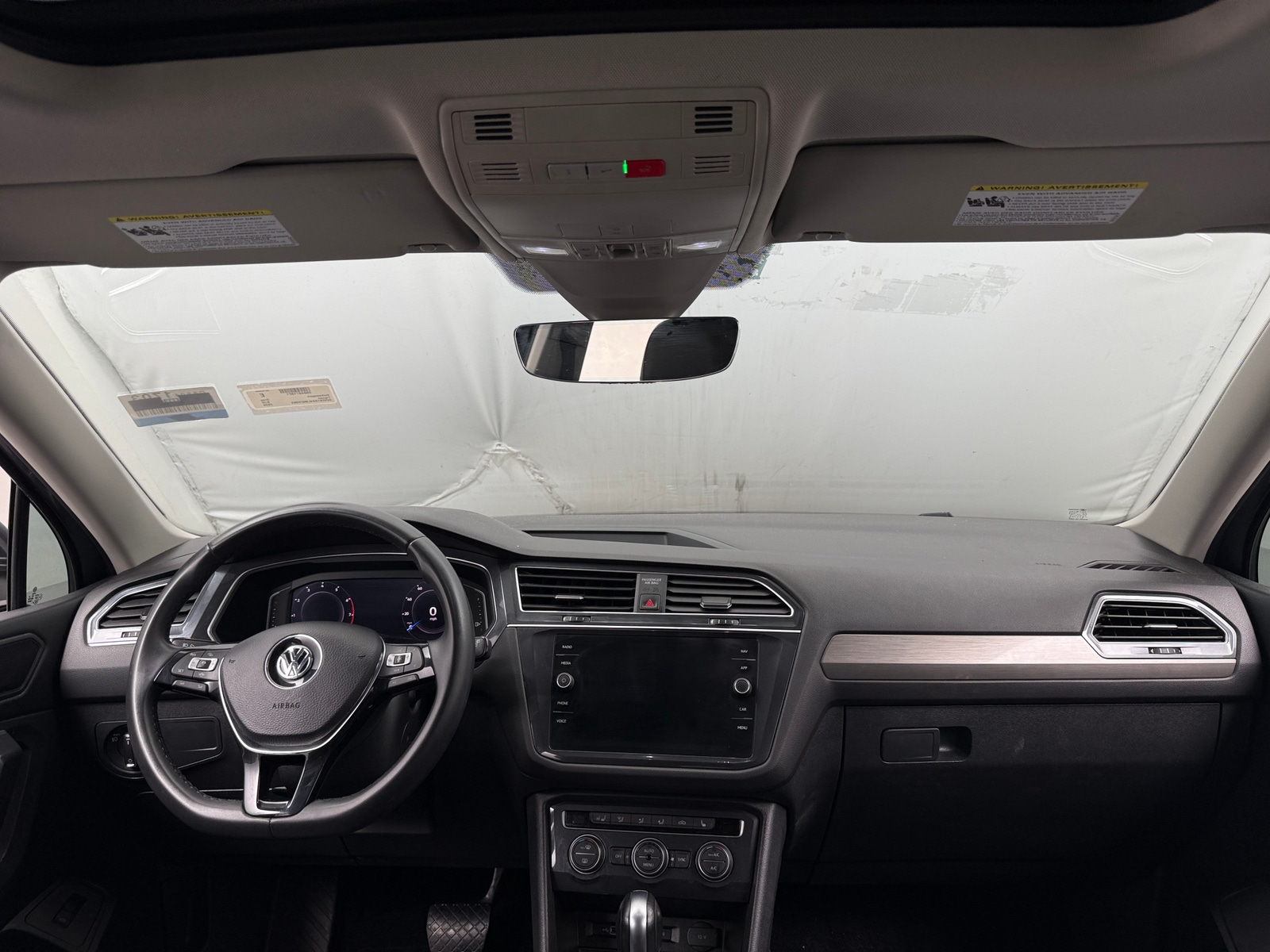 Thumbnail: 2020 Volkswagen Tiguan - 2