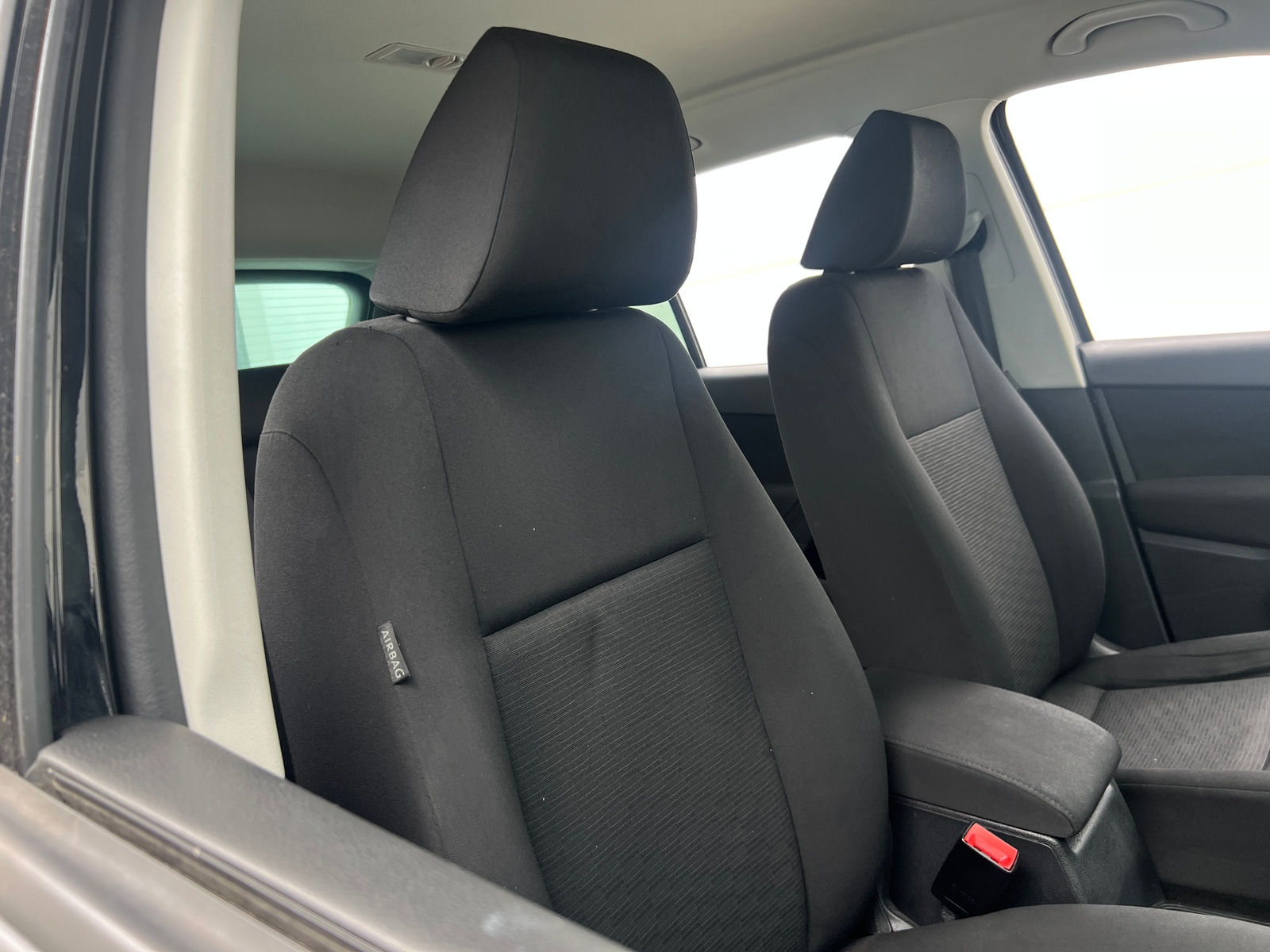 Thumbnail: 2018 Volkswagen Tiguan - 2