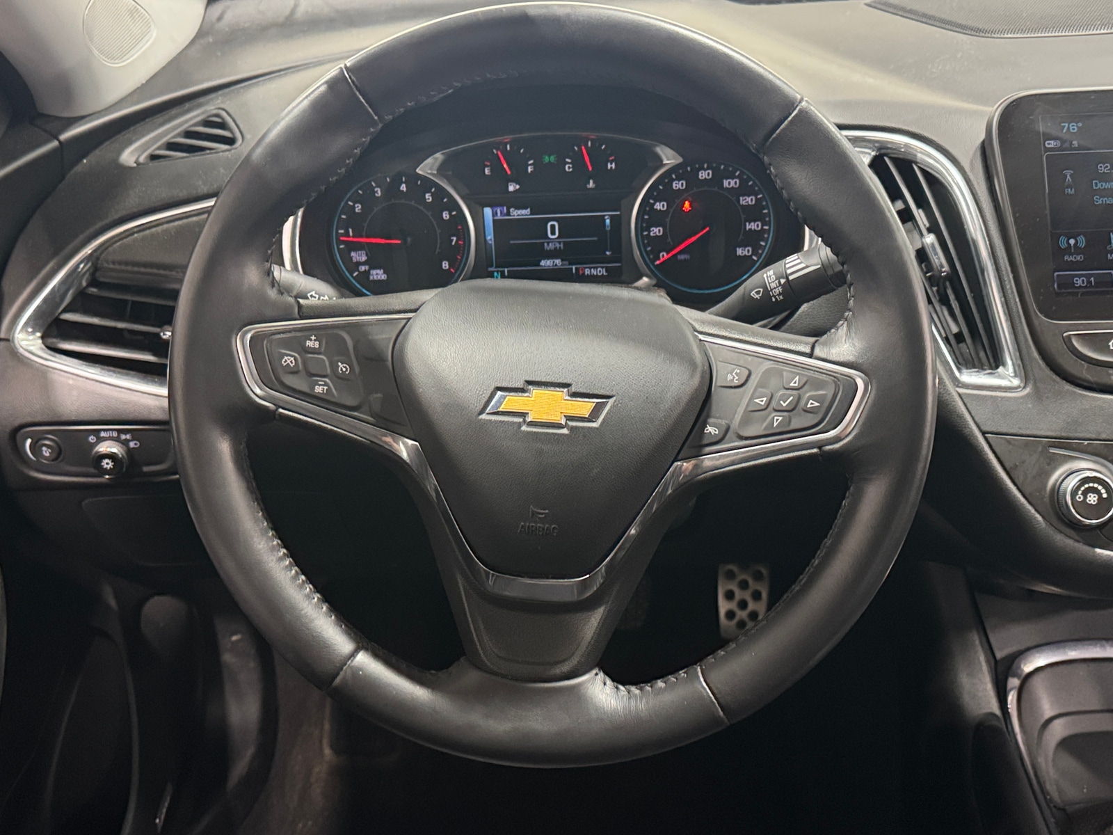 Thumbnail: 2017 Chevrolet Malibu - 5
