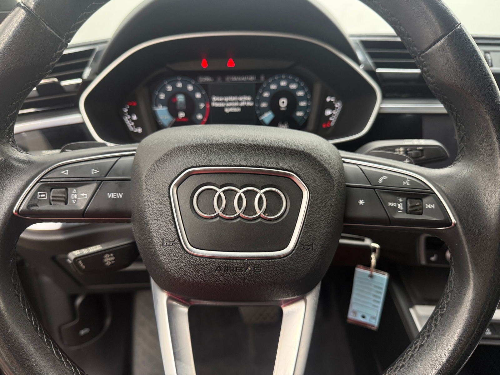 Thumbnail: 2022 Audi Q3 - 4