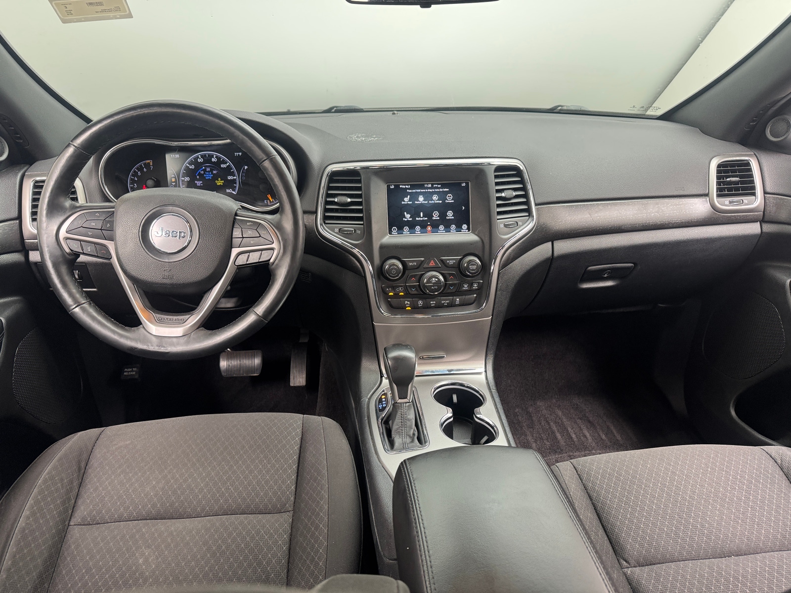 Thumbnail: 2018 Jeep Grand Cherokee - 3