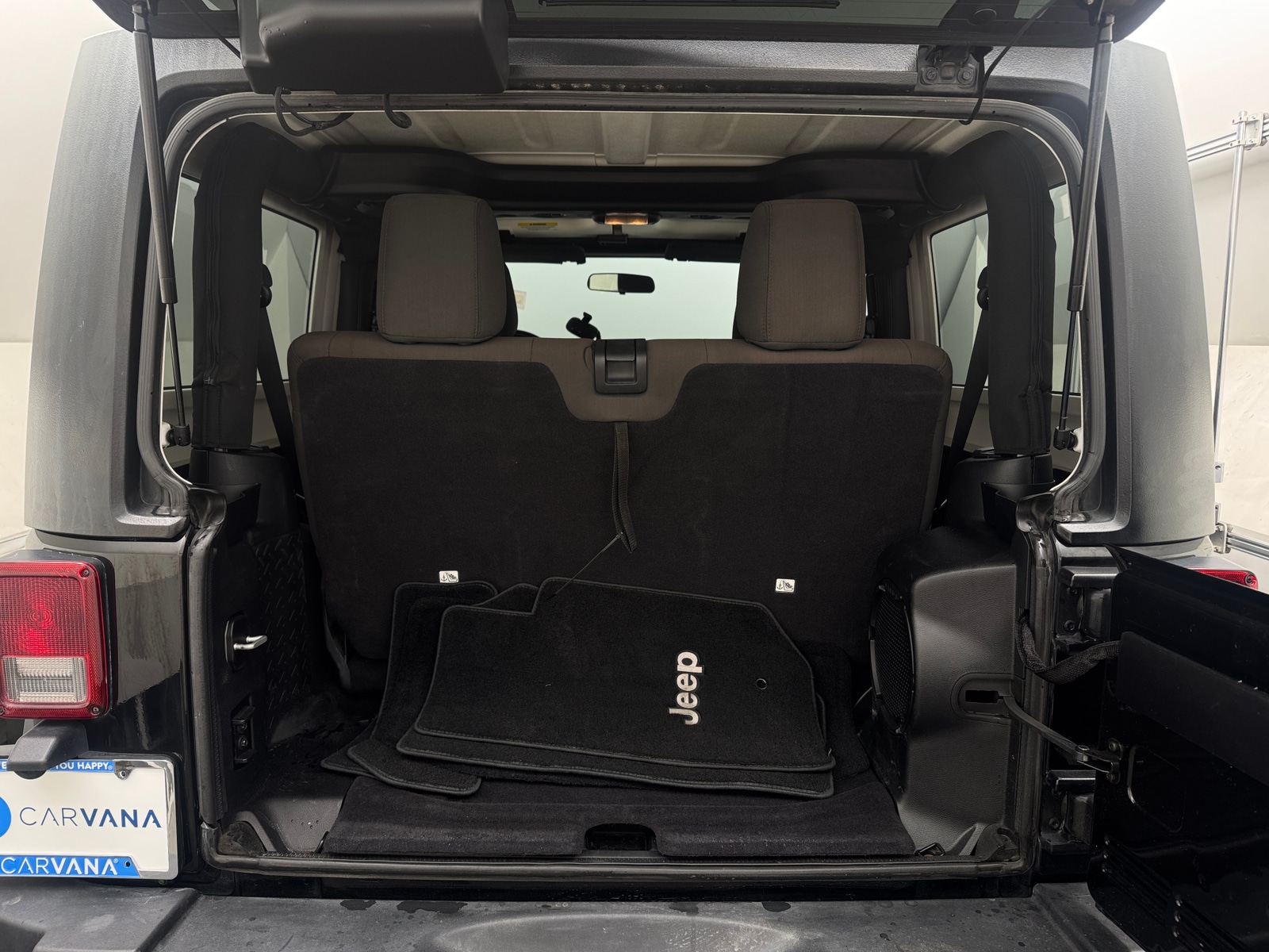 Thumbnail: 2012 Jeep Wrangler - 7