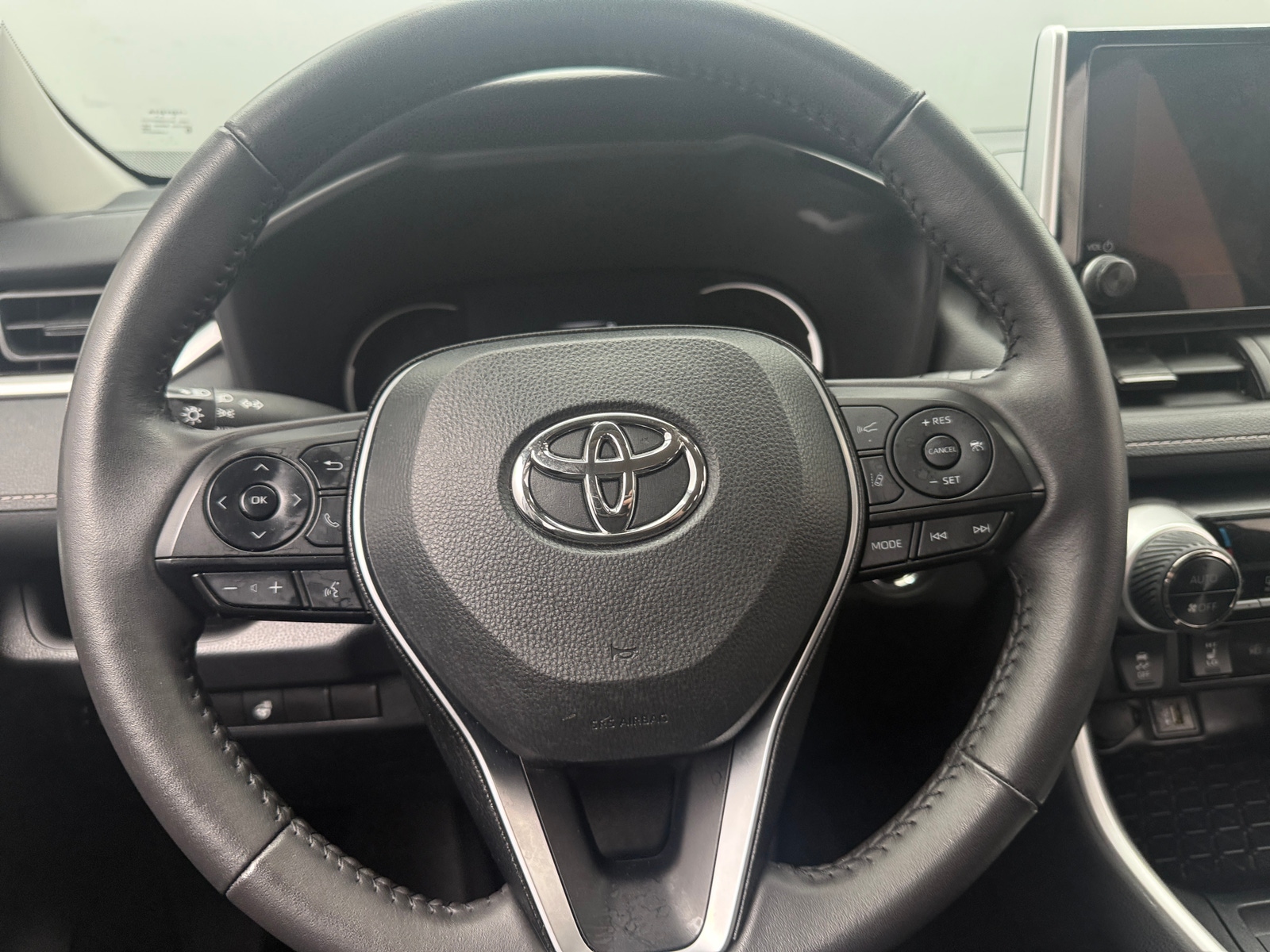 Thumbnail: 2025 Toyota RAV4 - 5