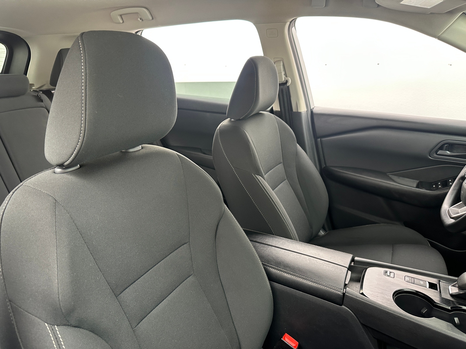 Thumbnail: 2025 Nissan Rogue - 2