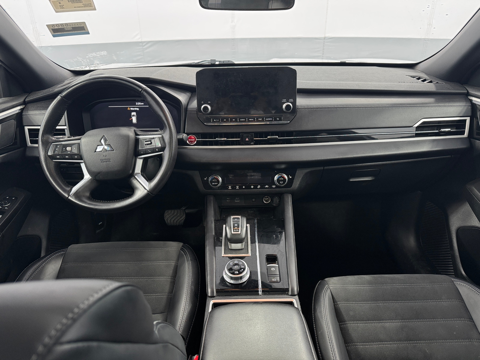 Thumbnail: 2024 Mitsubishi Outlander - 2
