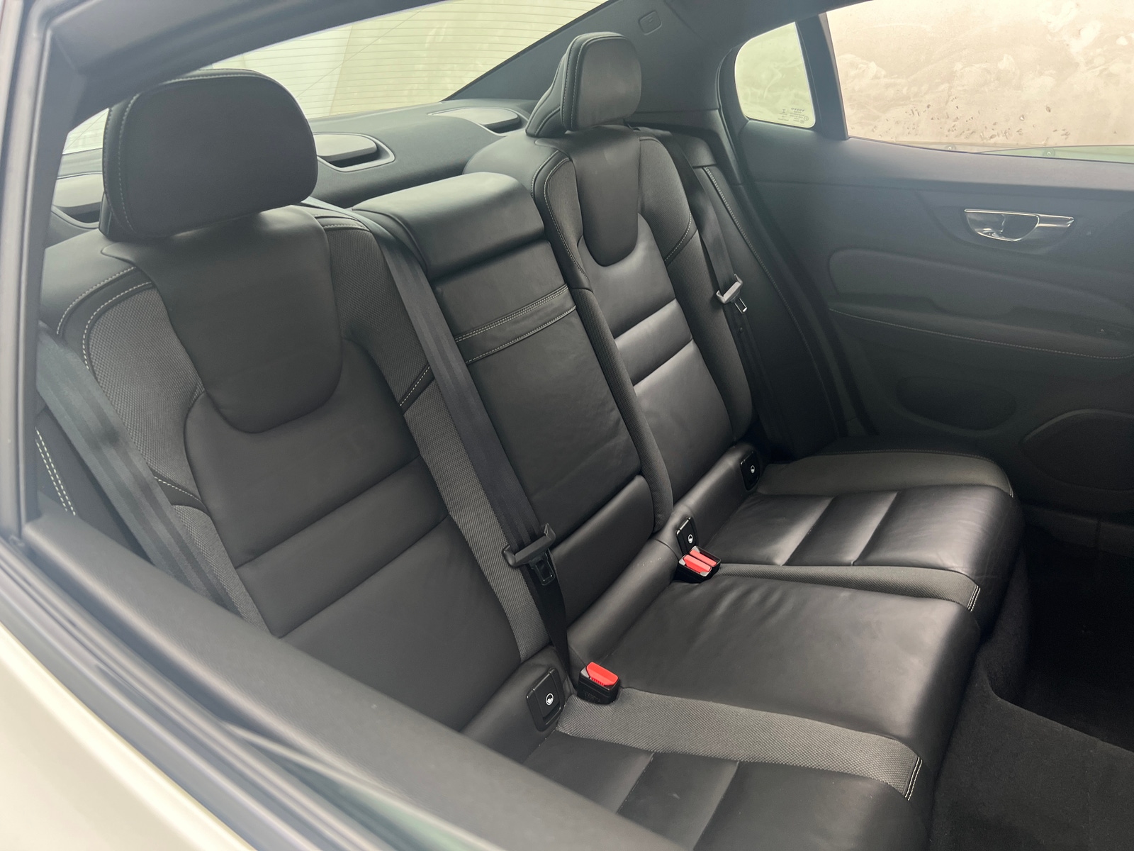 Thumbnail: 2019 Volvo S60 - 5