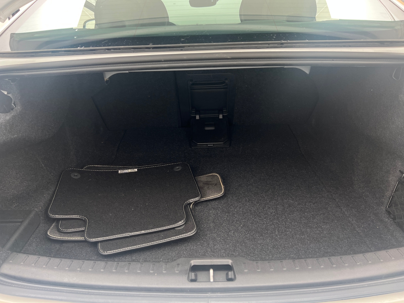Thumbnail: 2019 Volvo S60 - 6