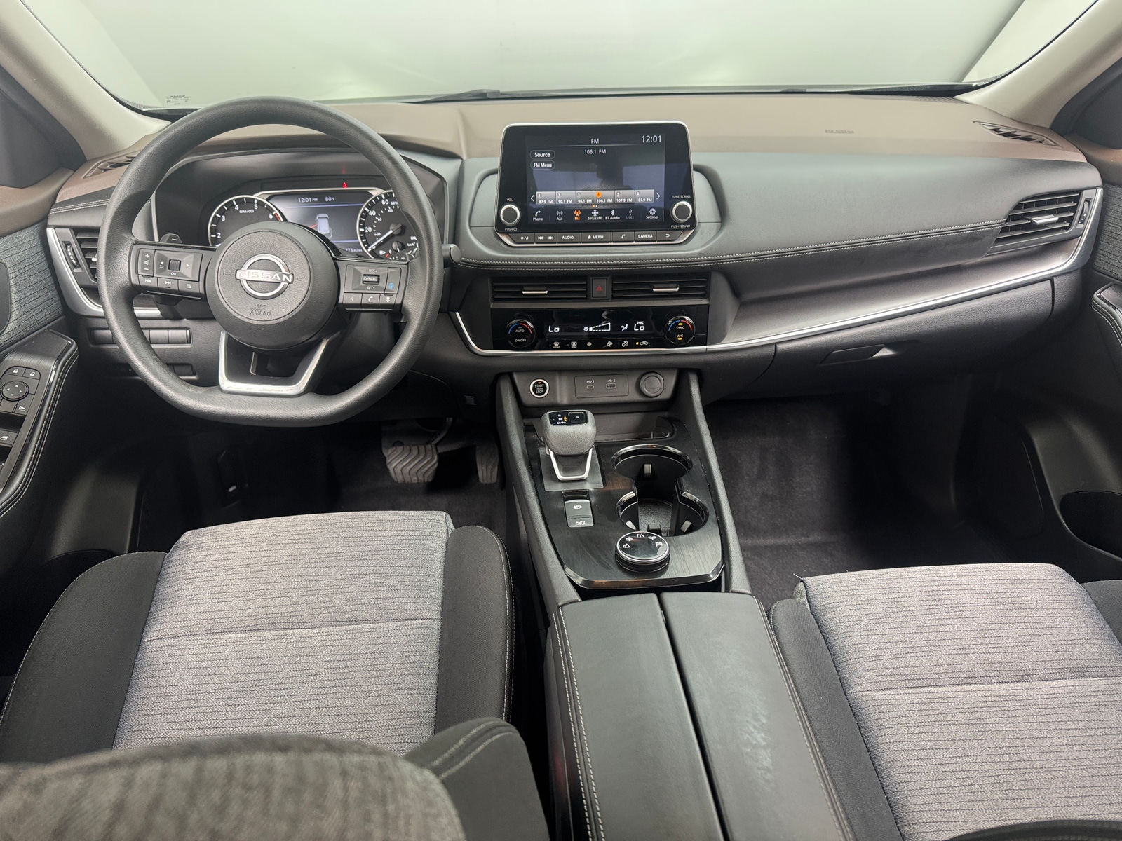 Thumbnail: 2023 Nissan Rogue - 3