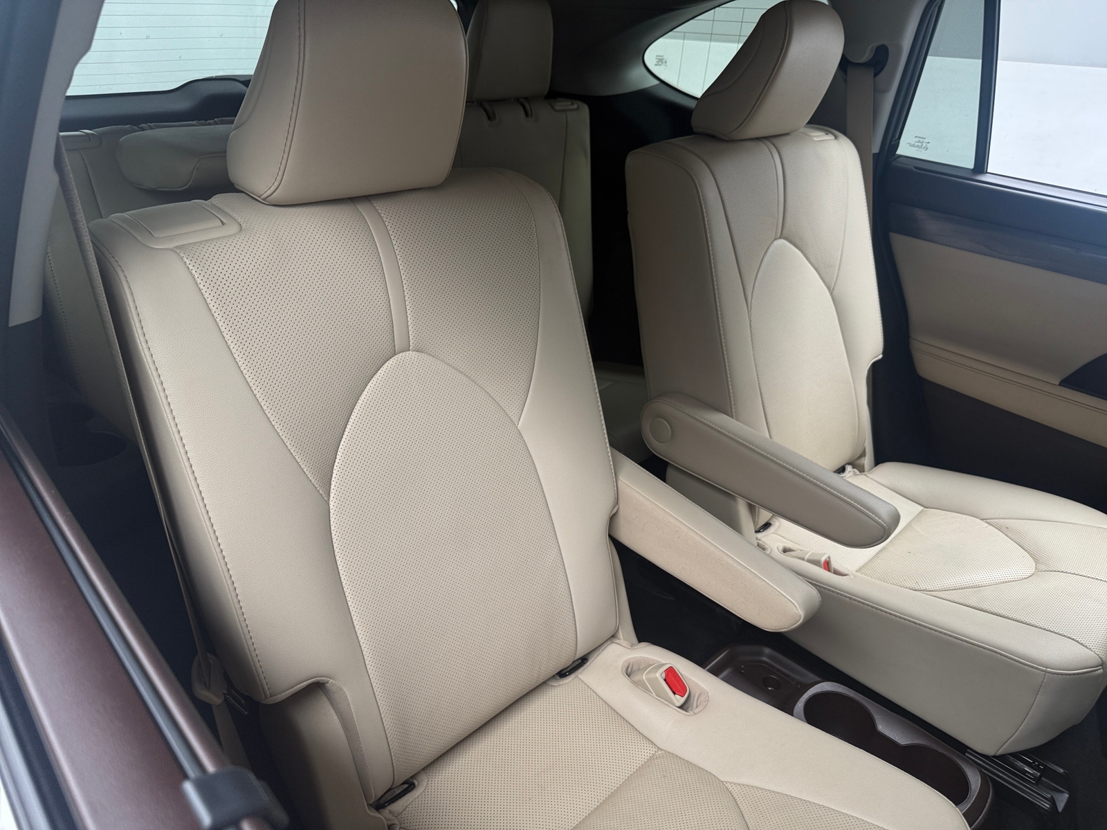 Thumbnail: 2021 Toyota Highlander - 5