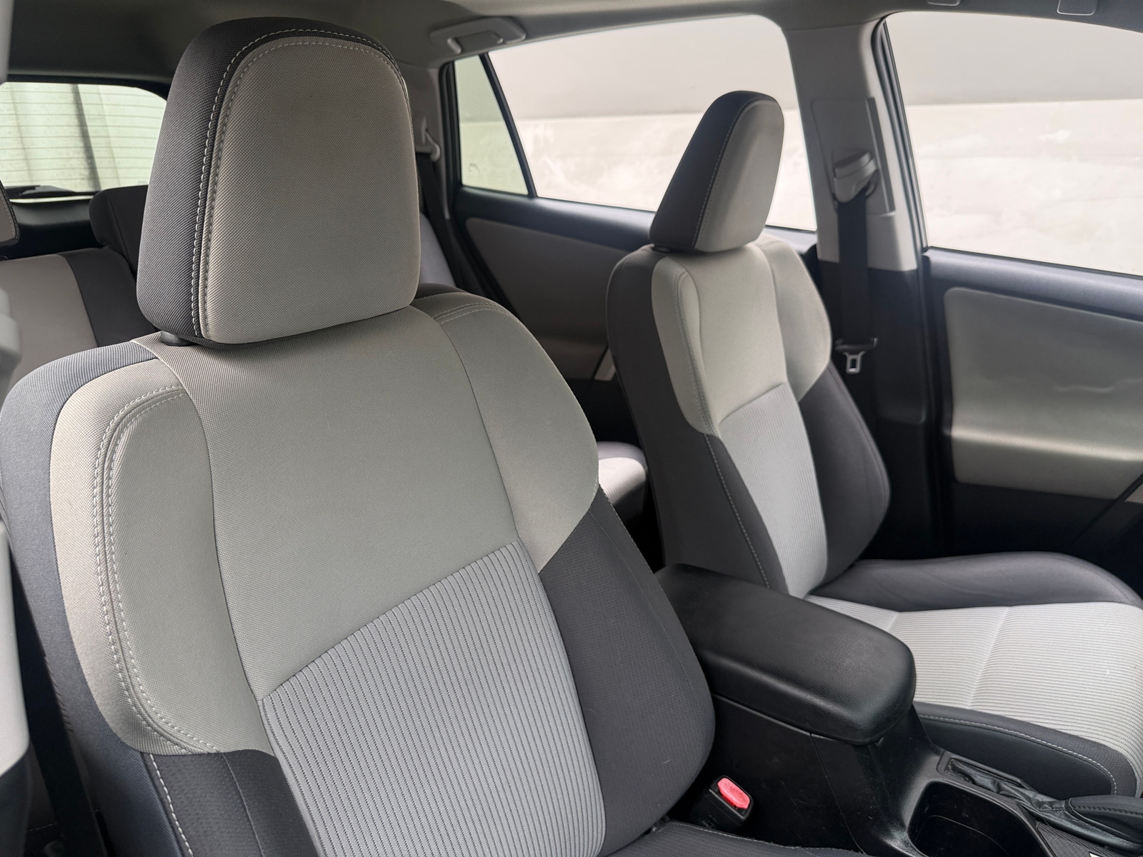 Thumbnail: 2014 Toyota RAV4 - 2