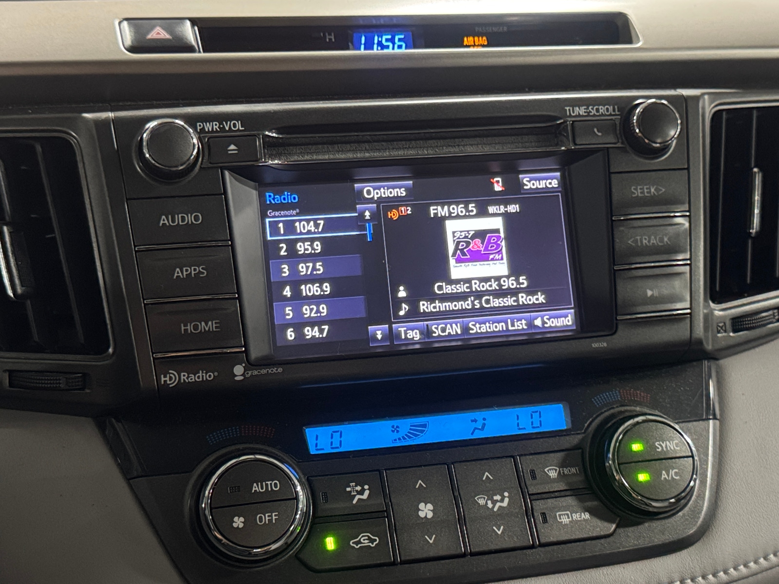 Thumbnail: 2014 Toyota RAV4 - 4