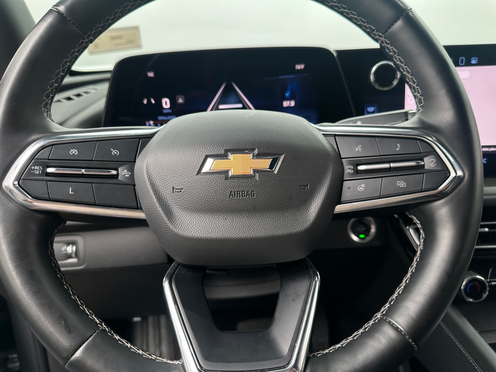 Thumbnail: 2024 Chevrolet Traverse - 5