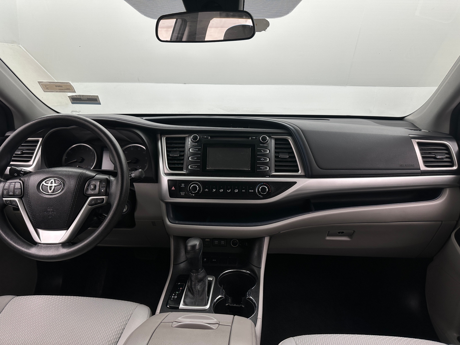 Thumbnail: 2017 Toyota Highlander - 3