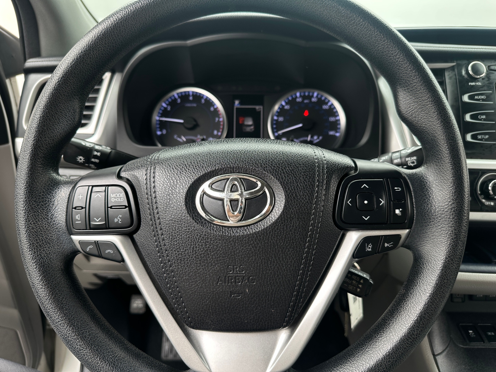 Thumbnail: 2017 Toyota Highlander - 5