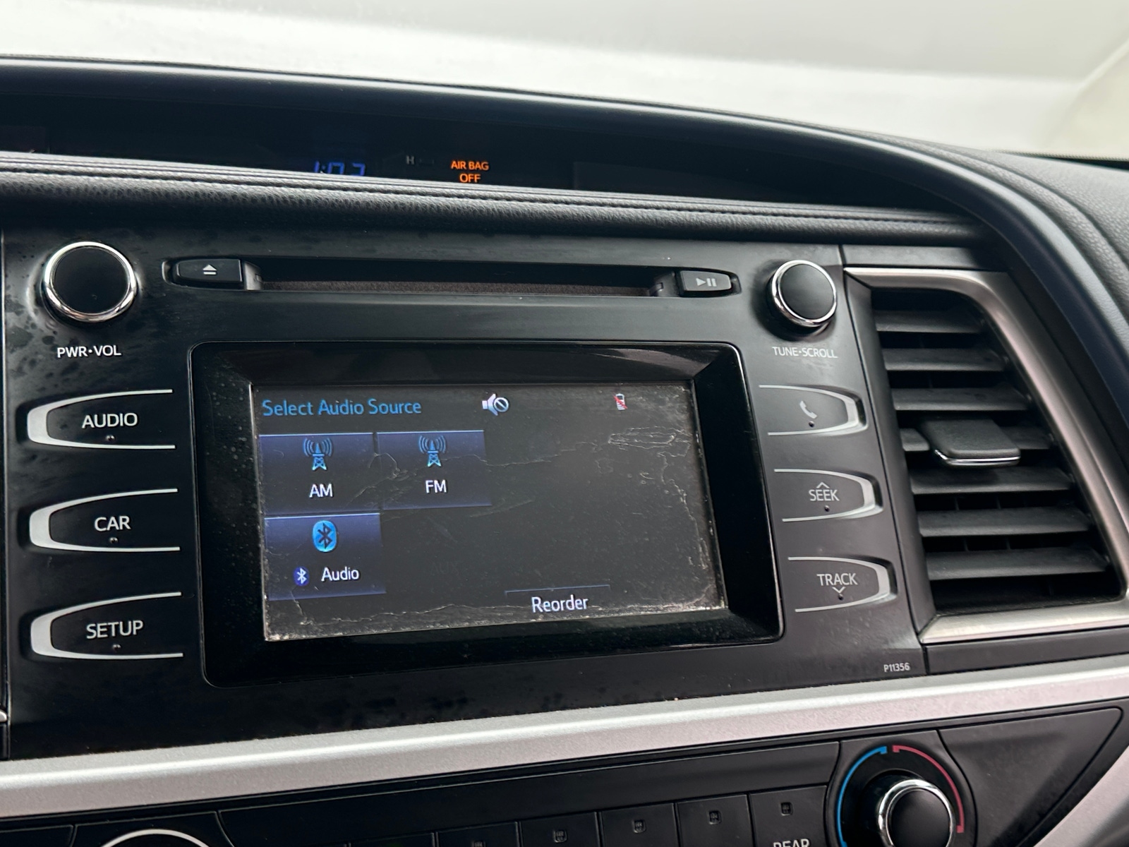Thumbnail: 2017 Toyota Highlander - 4